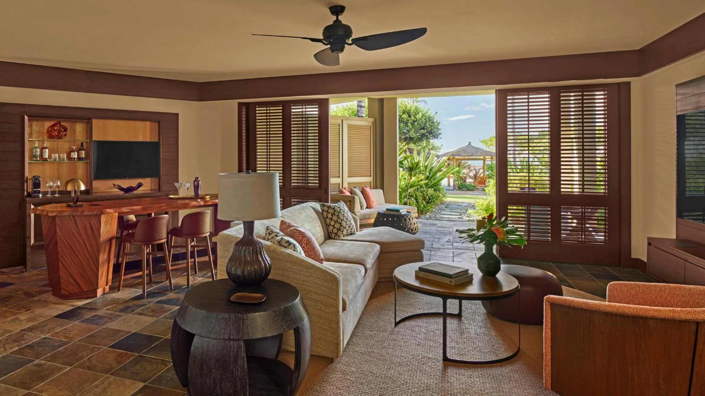 Communal lounge/ TV room in Four Seasons Resort Hualalai