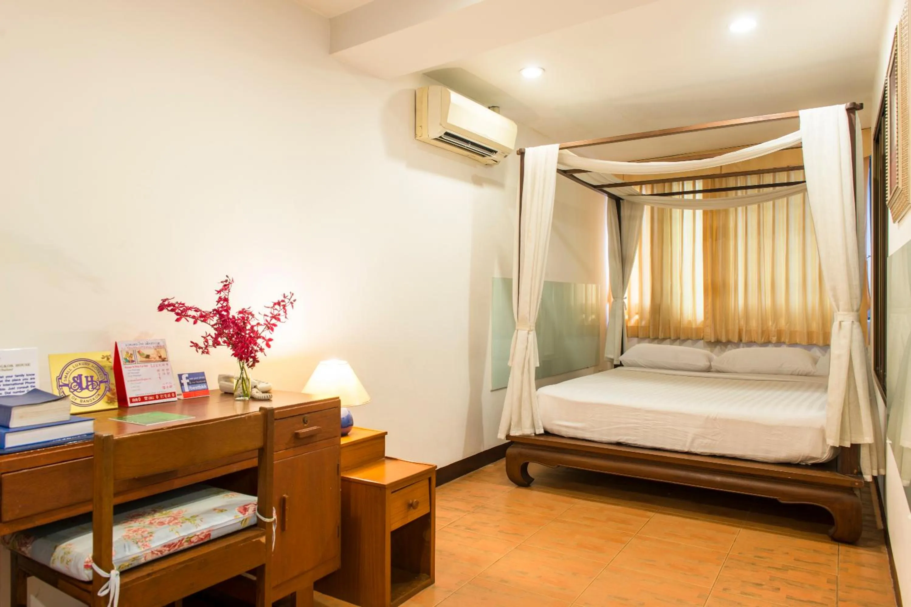 Photo of the whole room in The Best Bangkok House