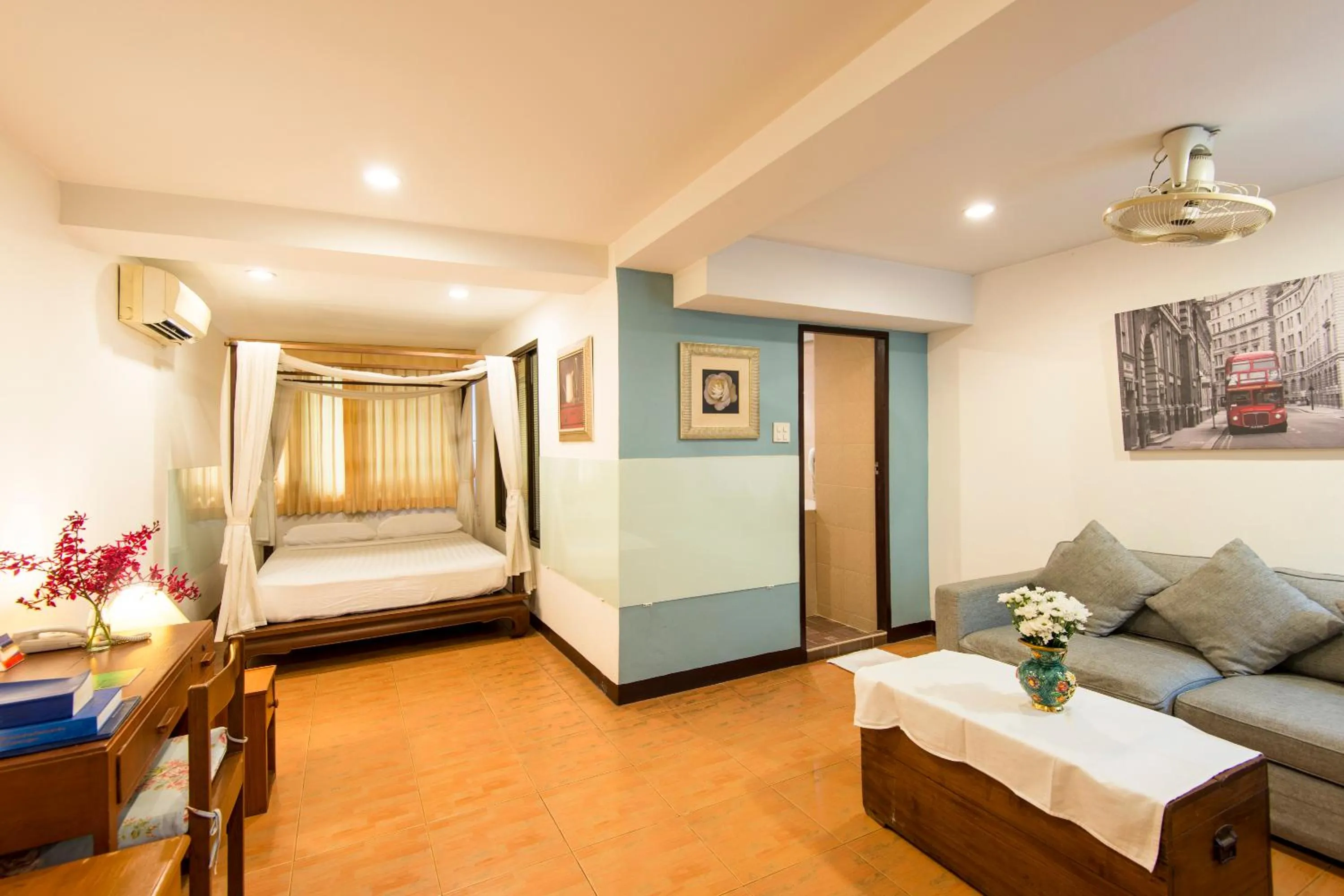 Photo of the whole room in The Best Bangkok House