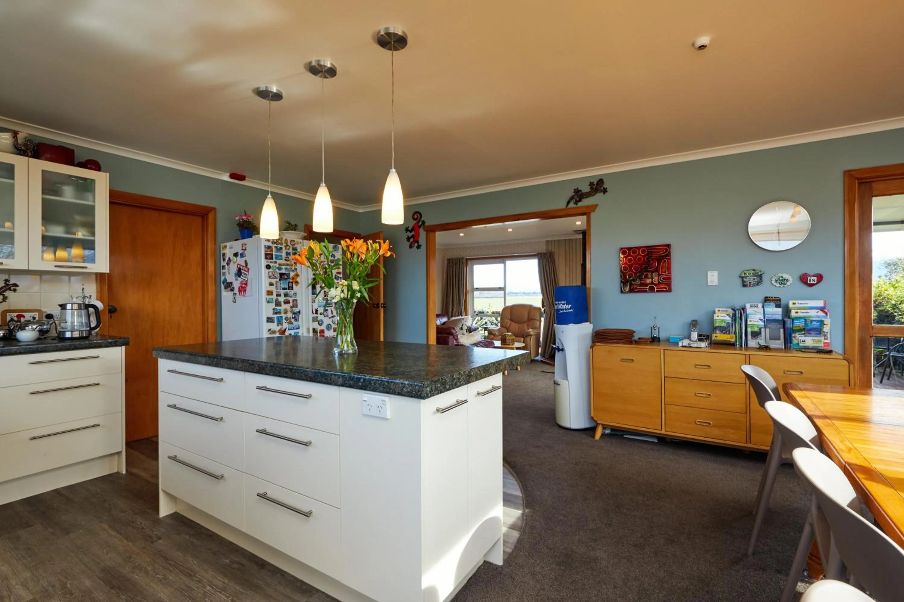 Communal kitchen in Brook House B&B & Cottages