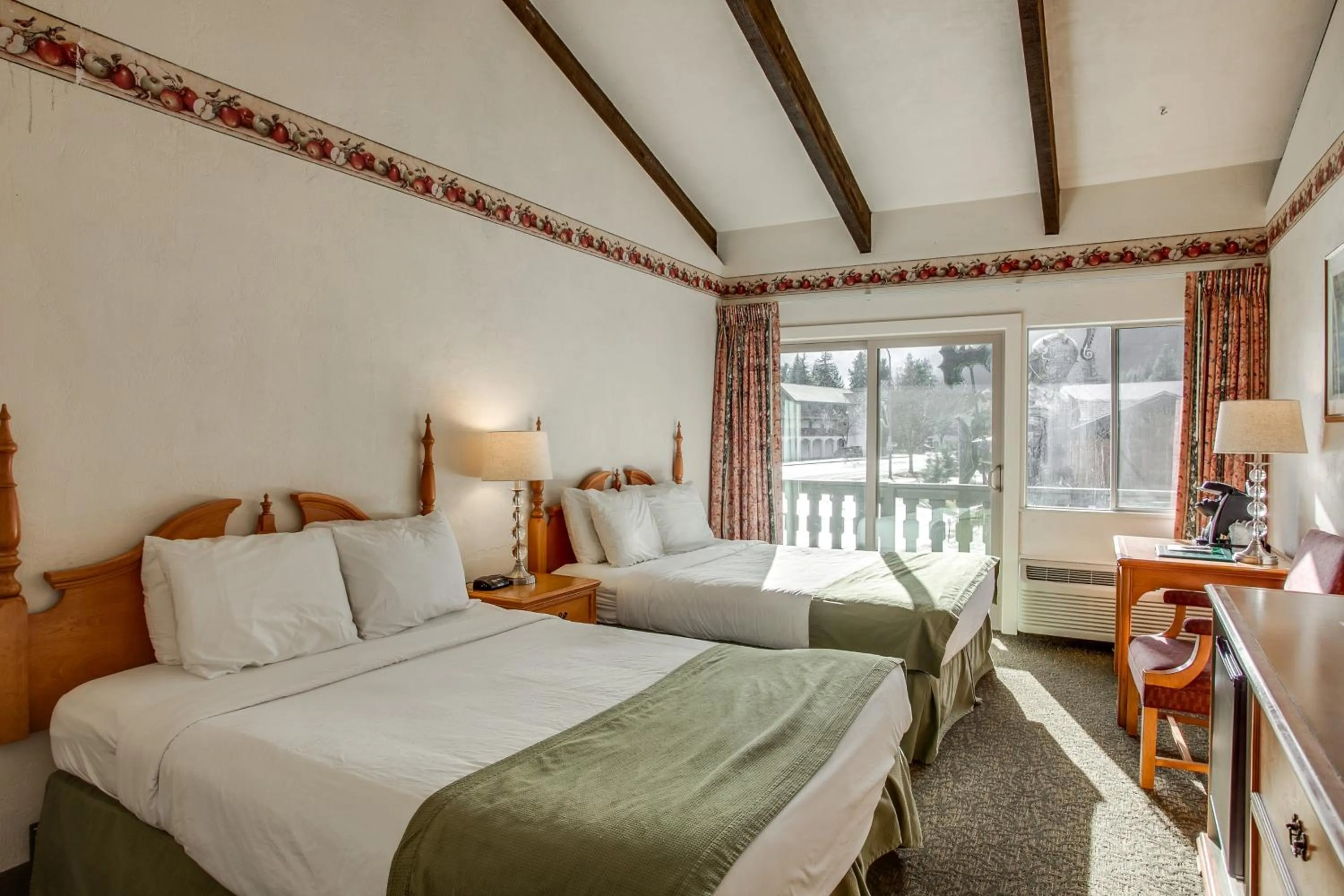 Bed in Der Ritterhof Inn