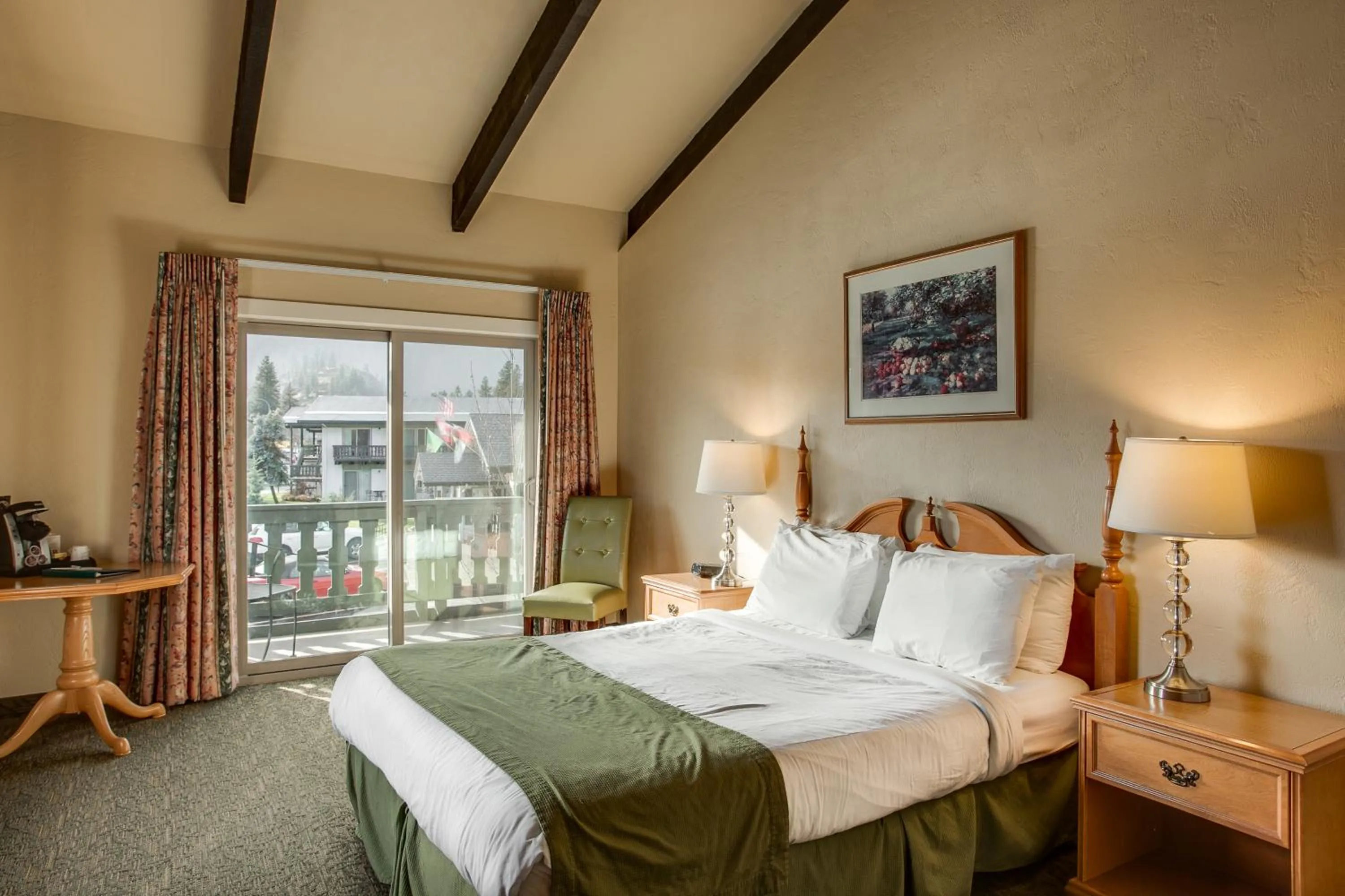 Bed in Der Ritterhof Inn