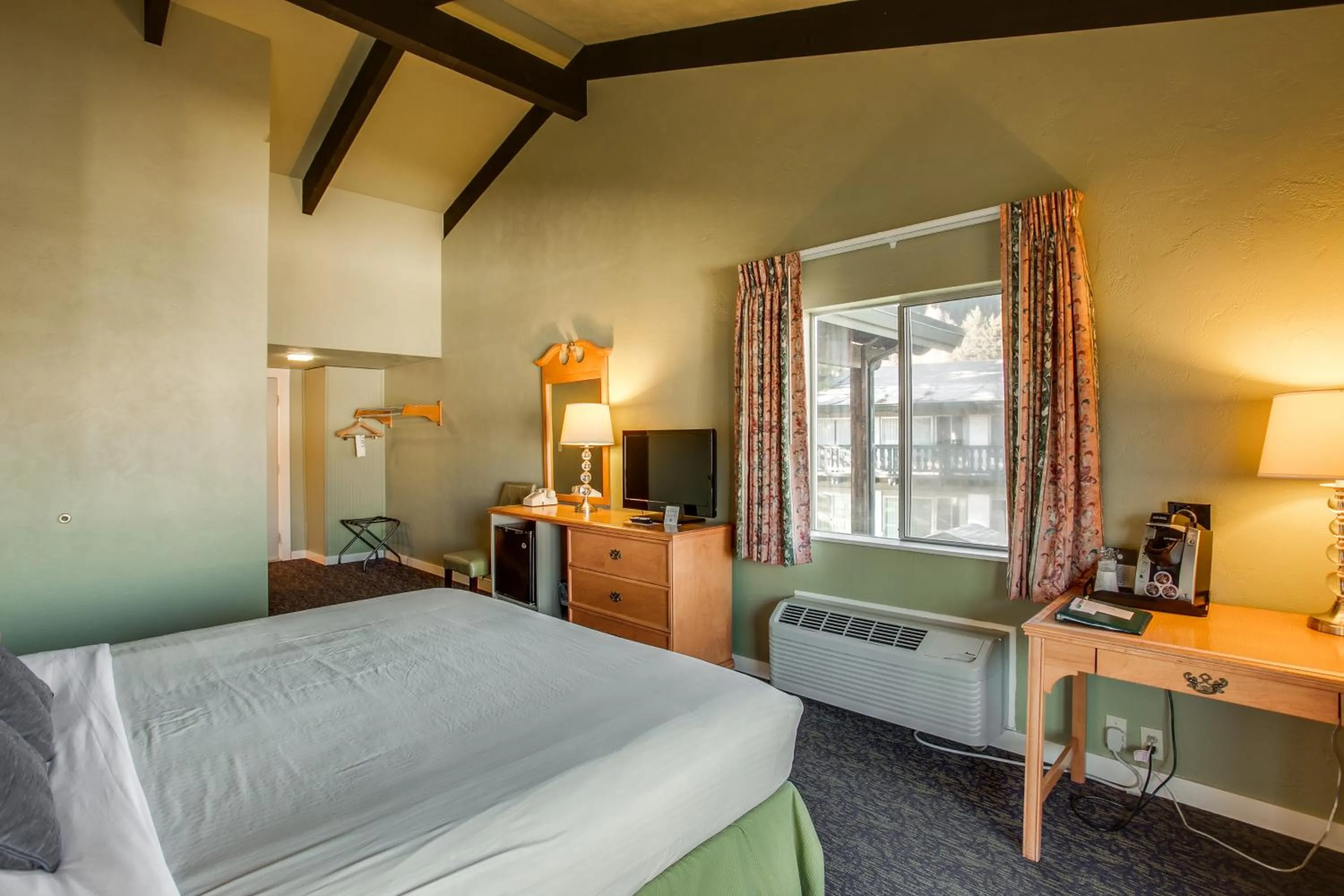 Bed in Der Ritterhof Inn