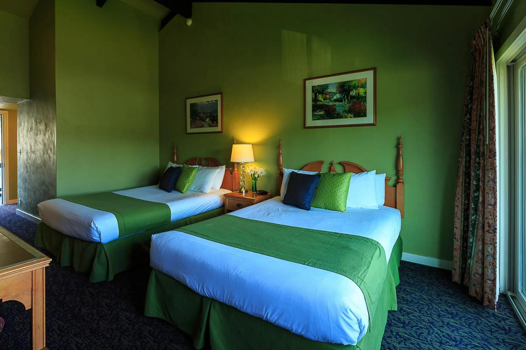 Bed in Der Ritterhof Inn