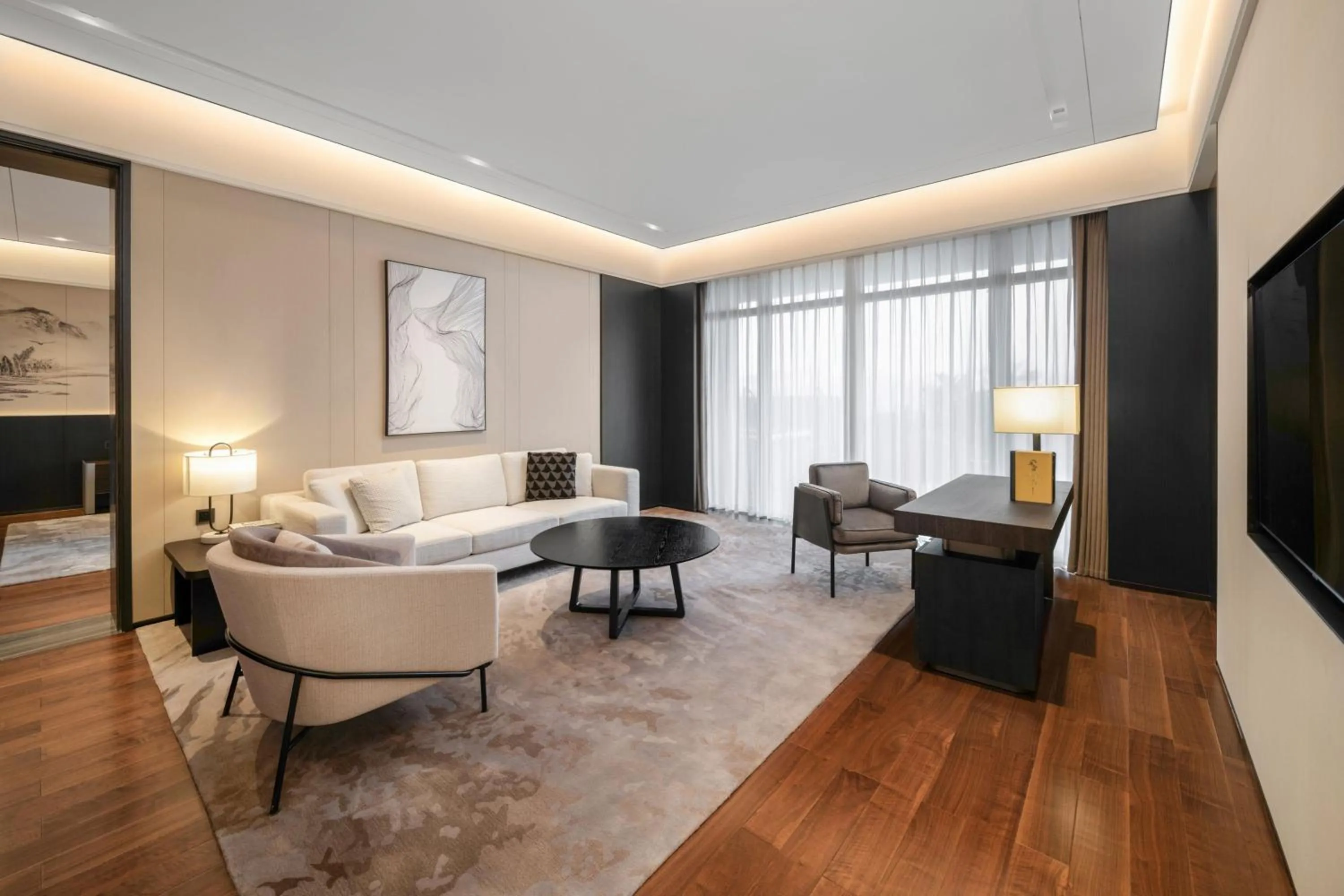 Photo of the whole room in Le Meridien Emei Mountain Resort