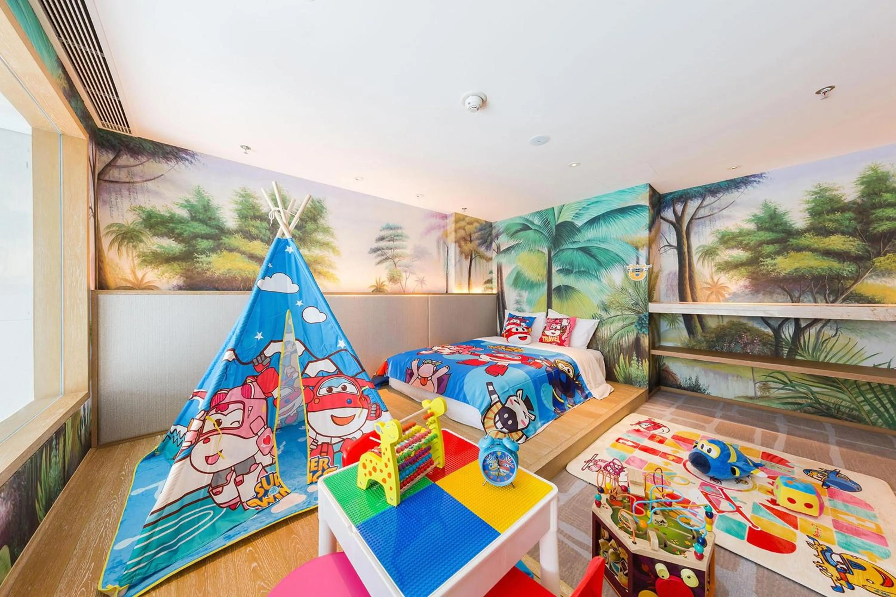 Photo of the whole room in Le Meridien Emei Mountain Resort