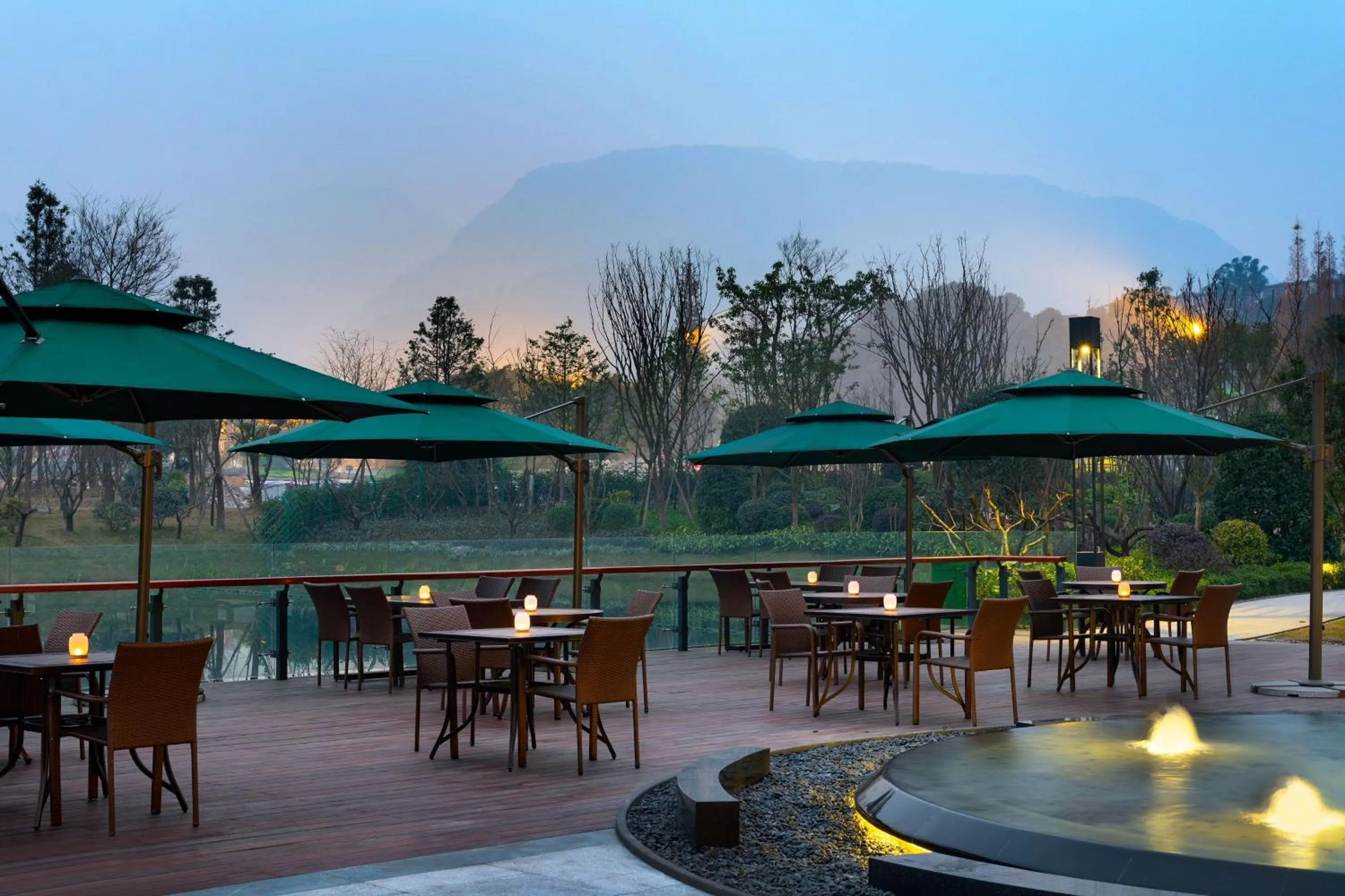 Restaurant/places to eat in Le Meridien Emei Mountain Resort