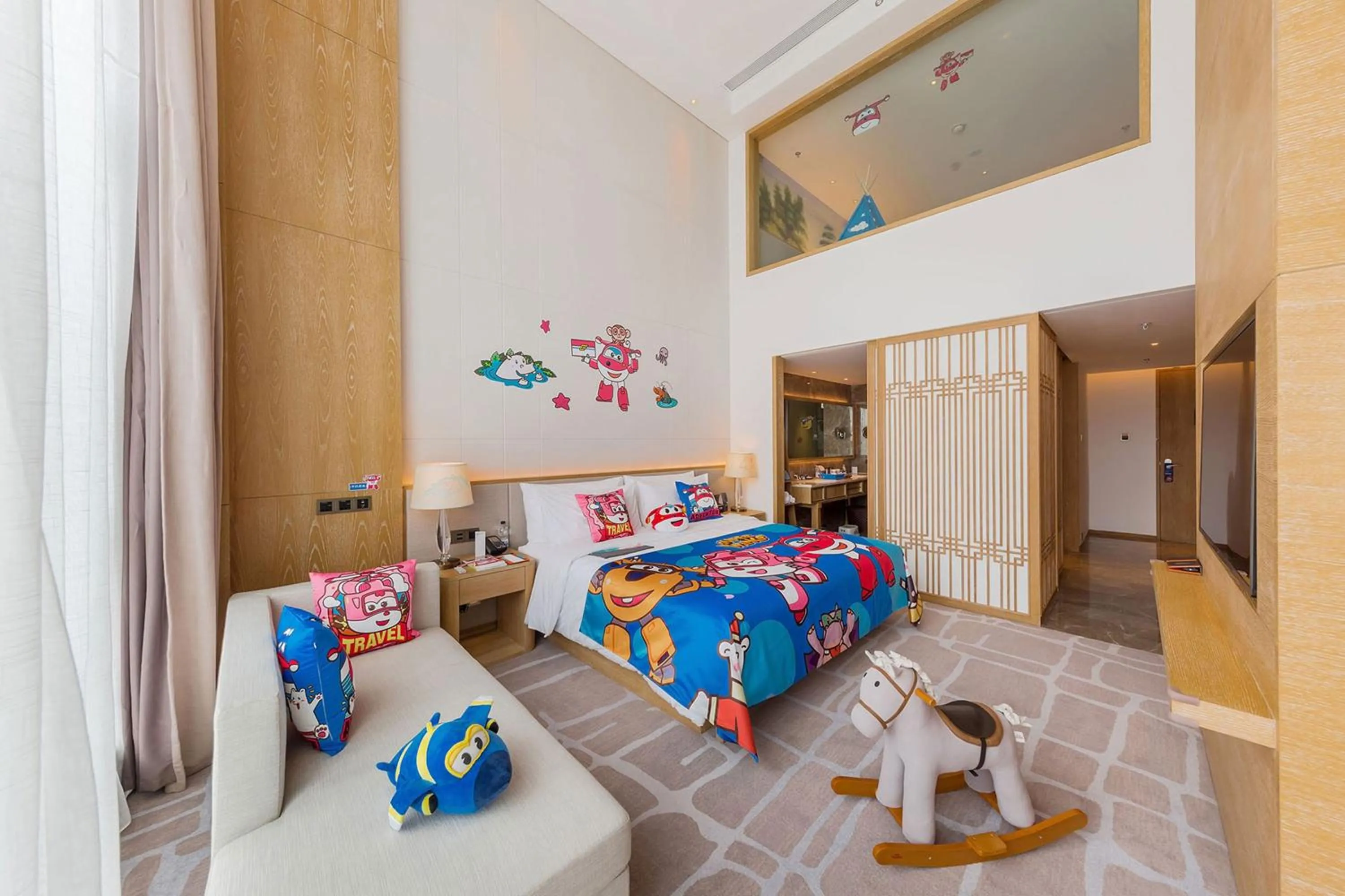 Photo of the whole room, Bed in Le Meridien Emei Mountain Resort