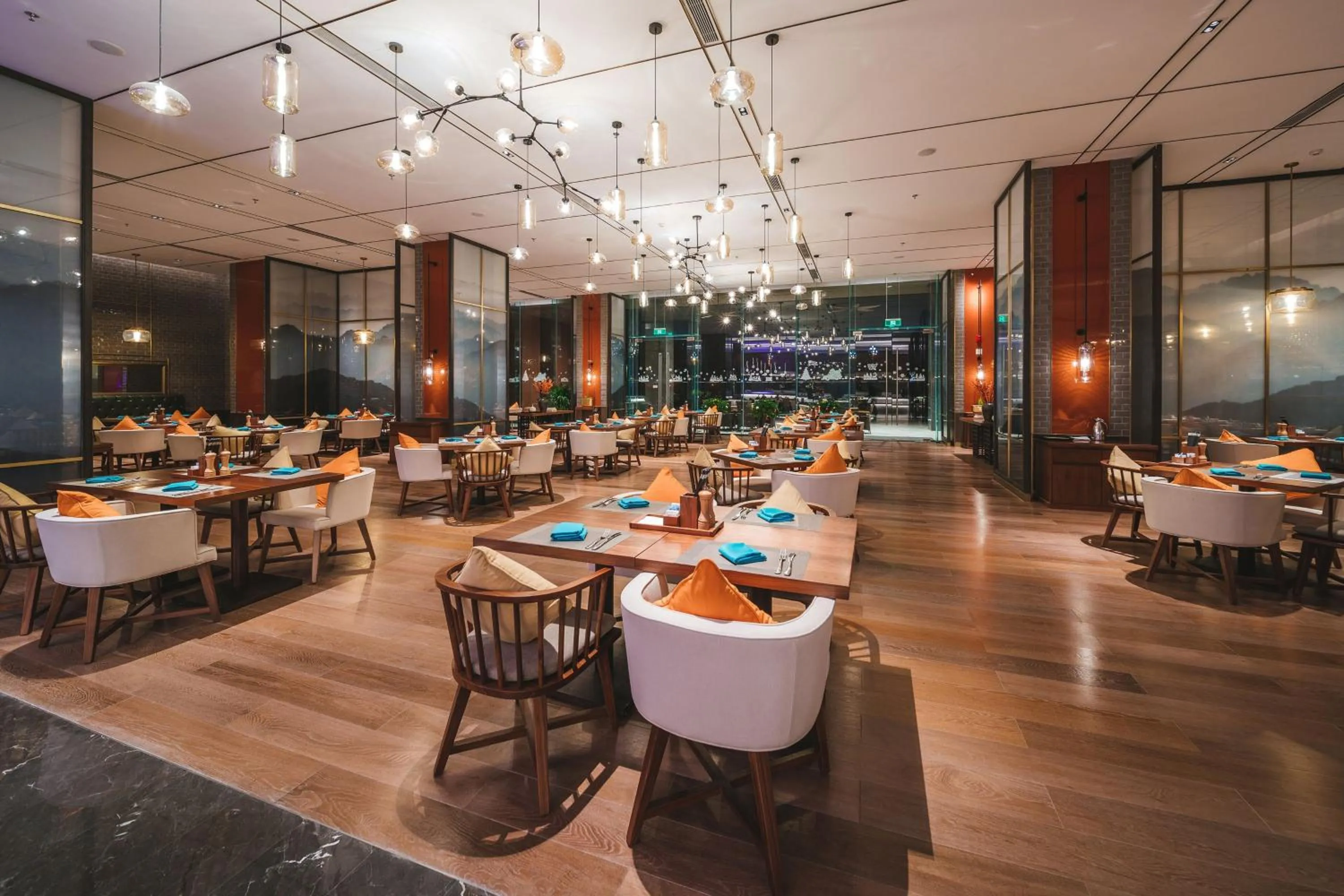 Restaurant/places to eat in Le Meridien Emei Mountain Resort