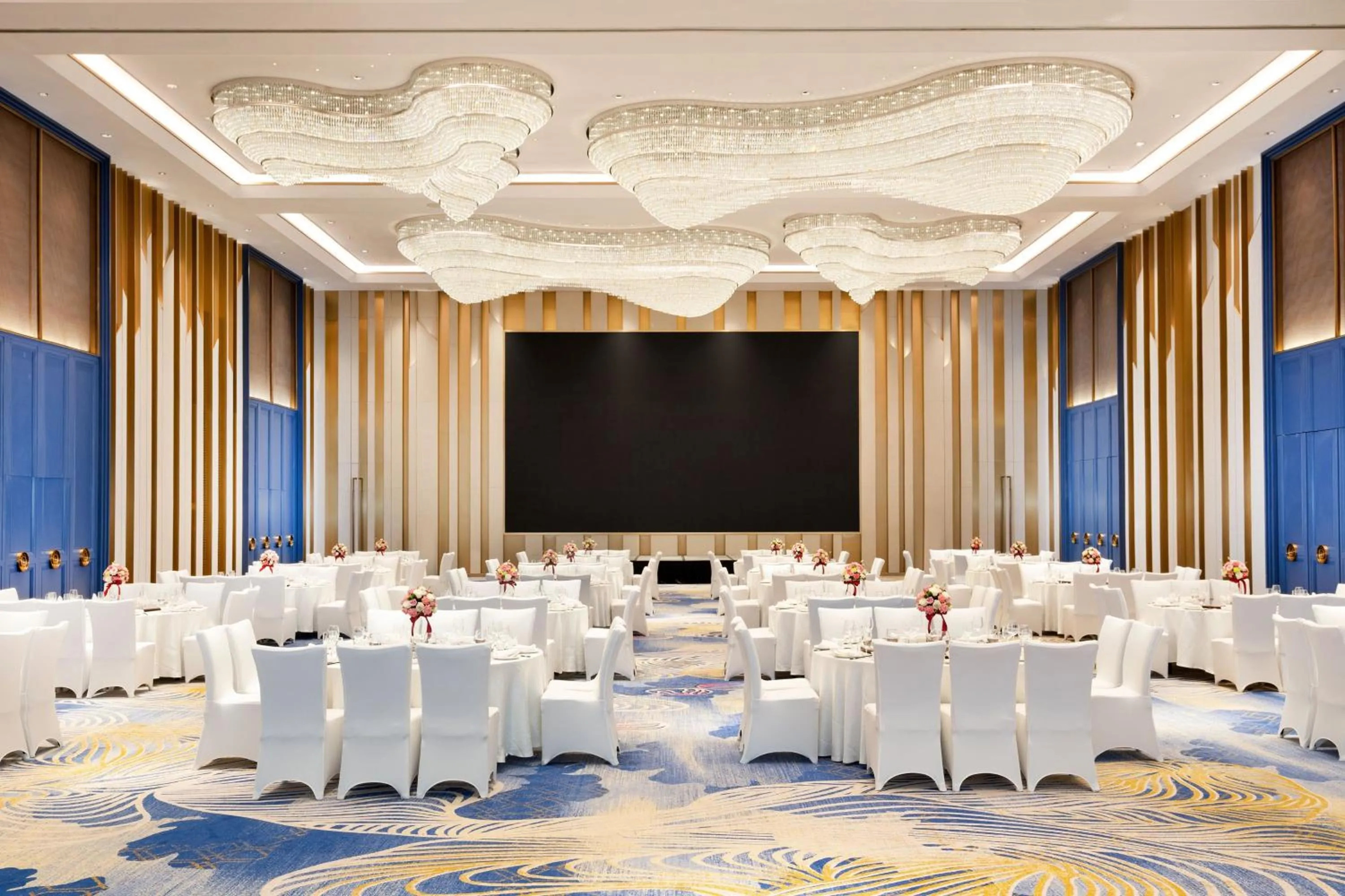 Meeting/conference room in Le Meridien Emei Mountain Resort
