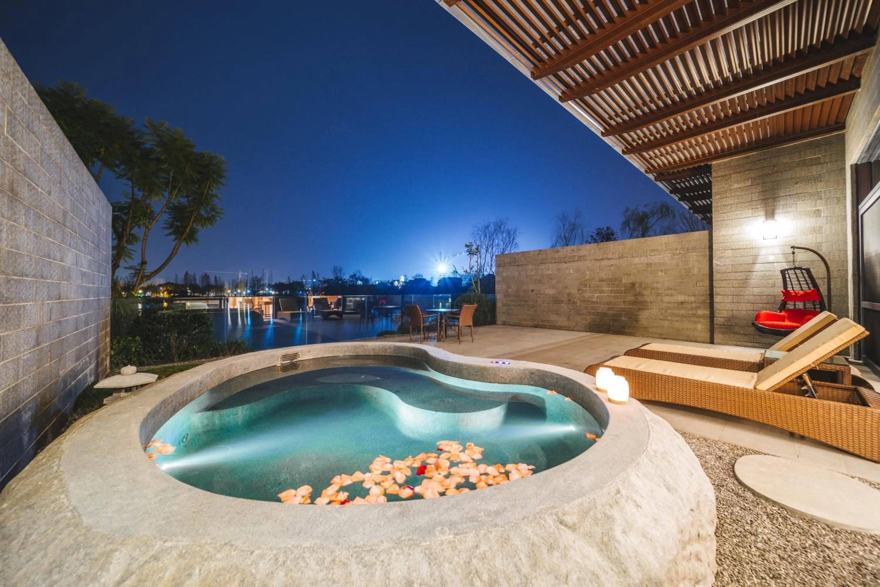 Night in Le Meridien Emei Mountain Resort