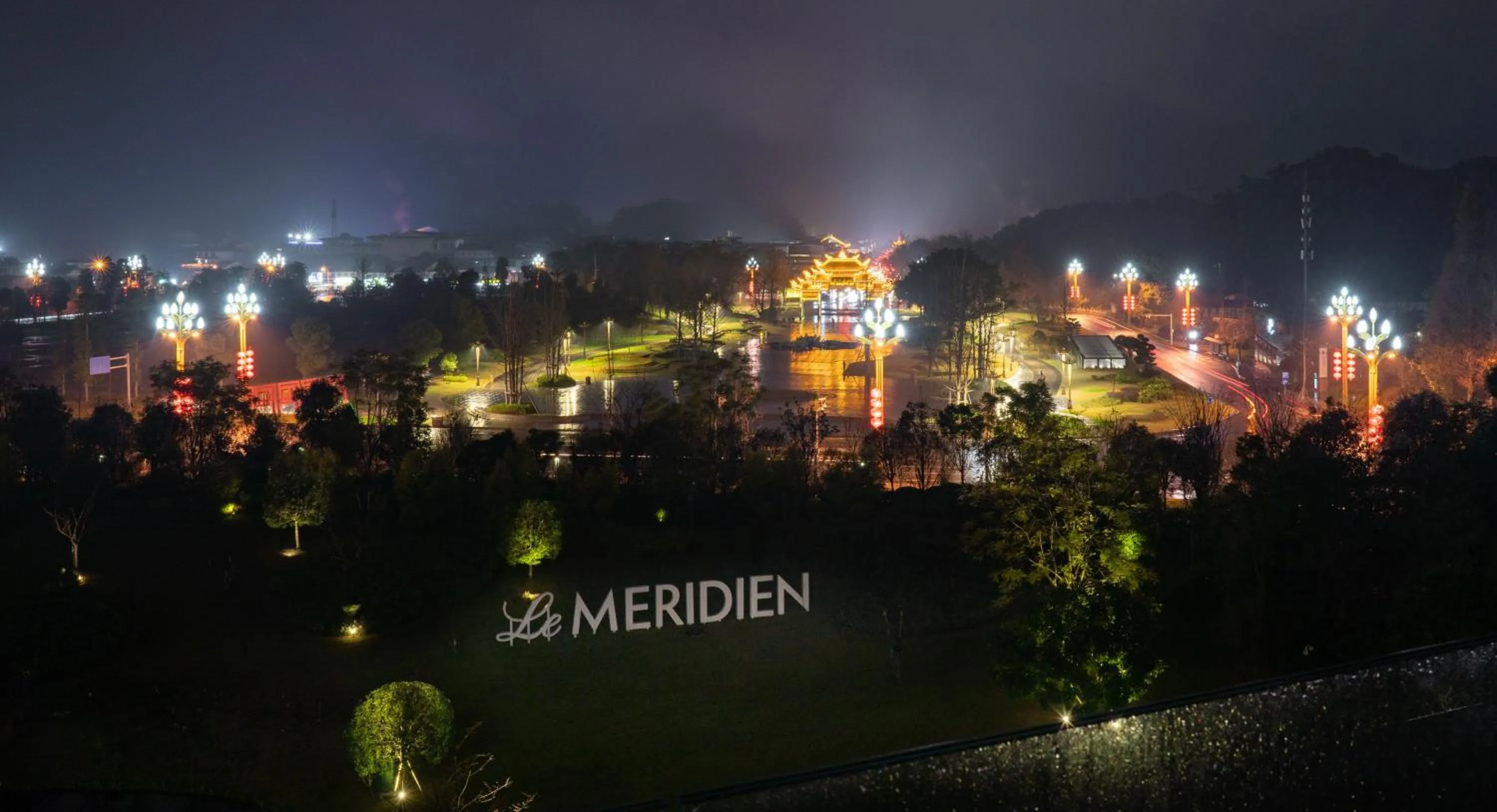 Property building in Le Meridien Emei Mountain Resort