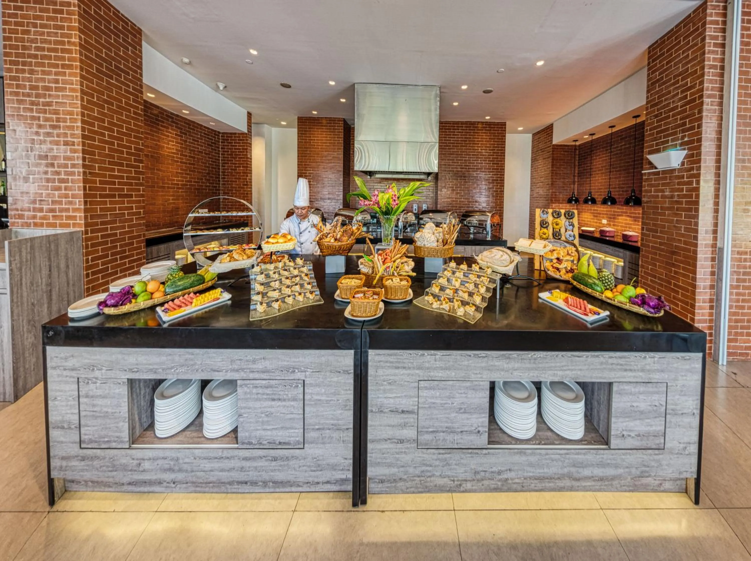 Food and drinks in Park Inn by Radisson Davao