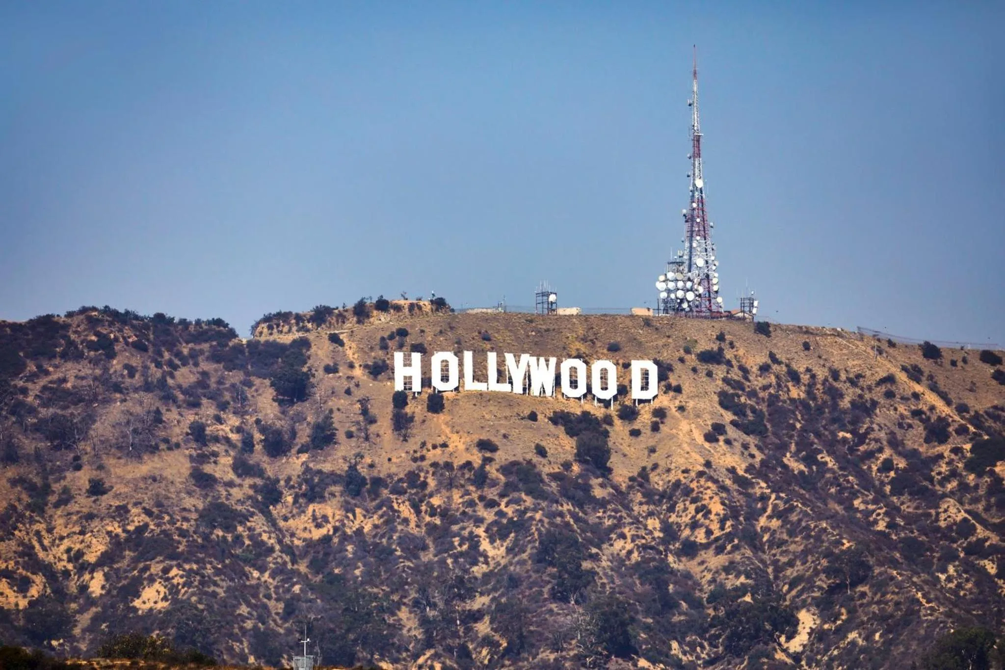 Photo of the whole room in Loews Hollywood Hotel