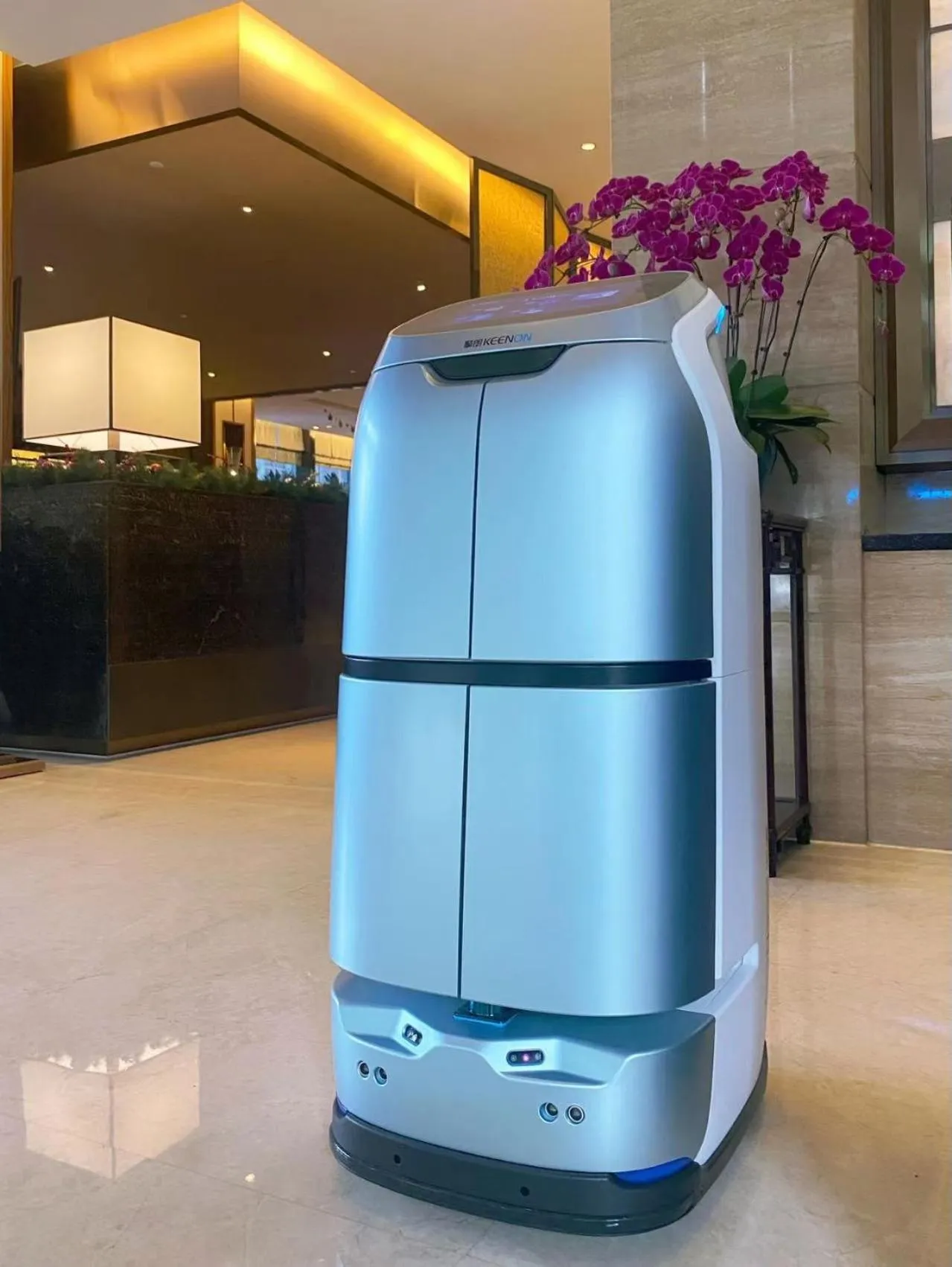 room service in Shenzhen Nanshan L'Hermitage