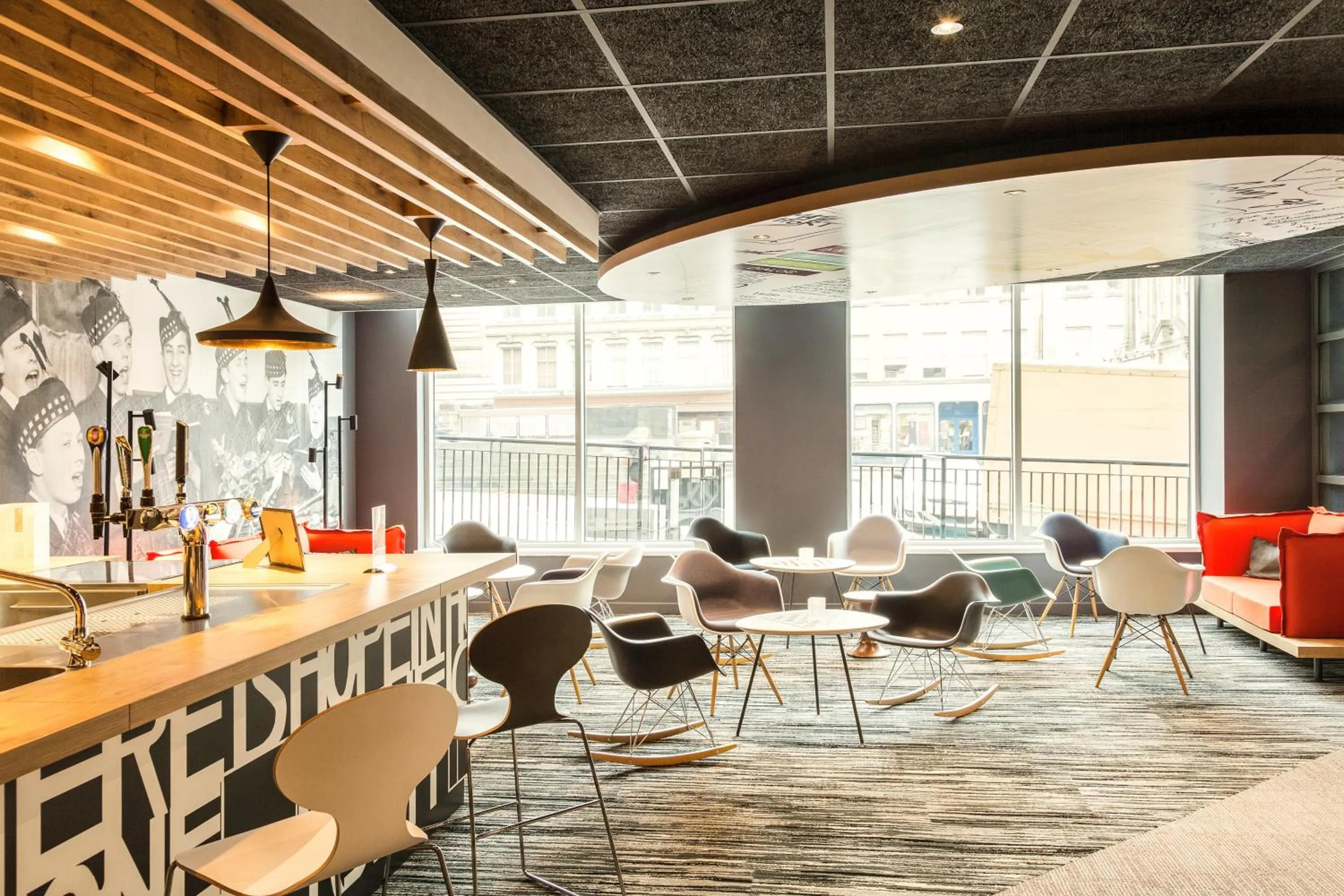 Lounge or bar in ibis Edinburgh Centre Royal Mile – Hunter Square