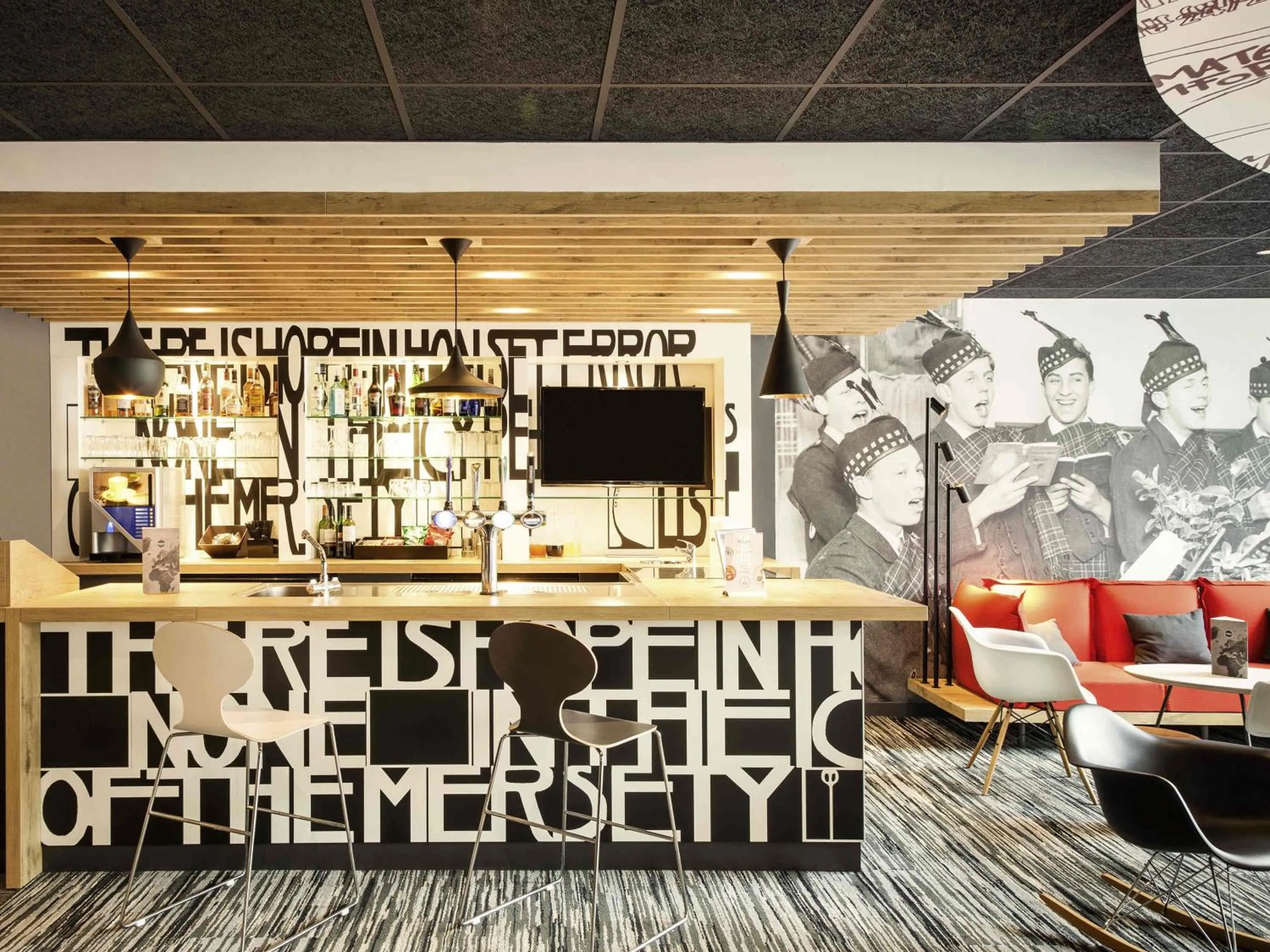 Lounge or bar in ibis Edinburgh Centre Royal Mile – Hunter Square