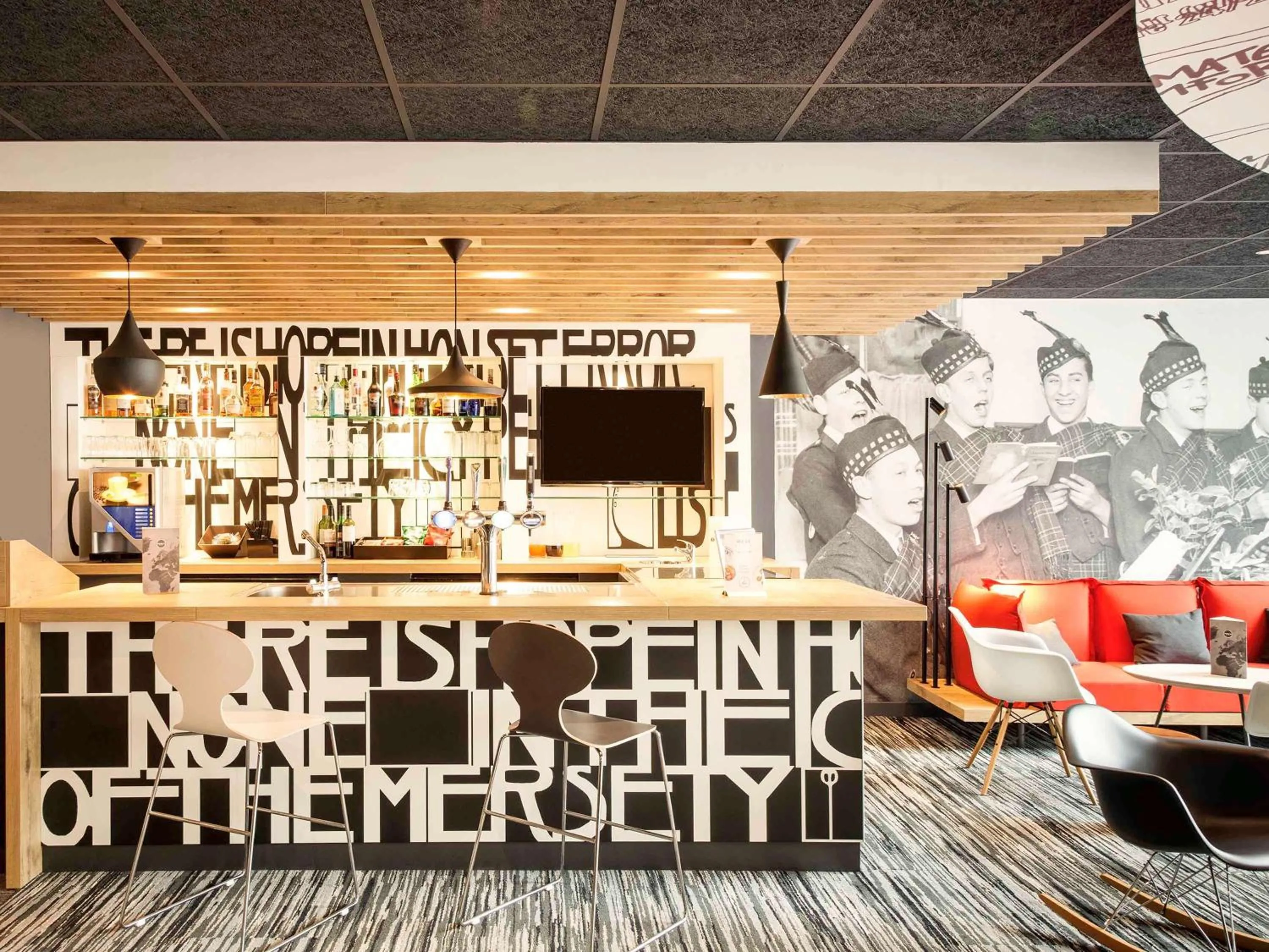 Lounge or bar in ibis Edinburgh Centre Royal Mile – Hunter Square