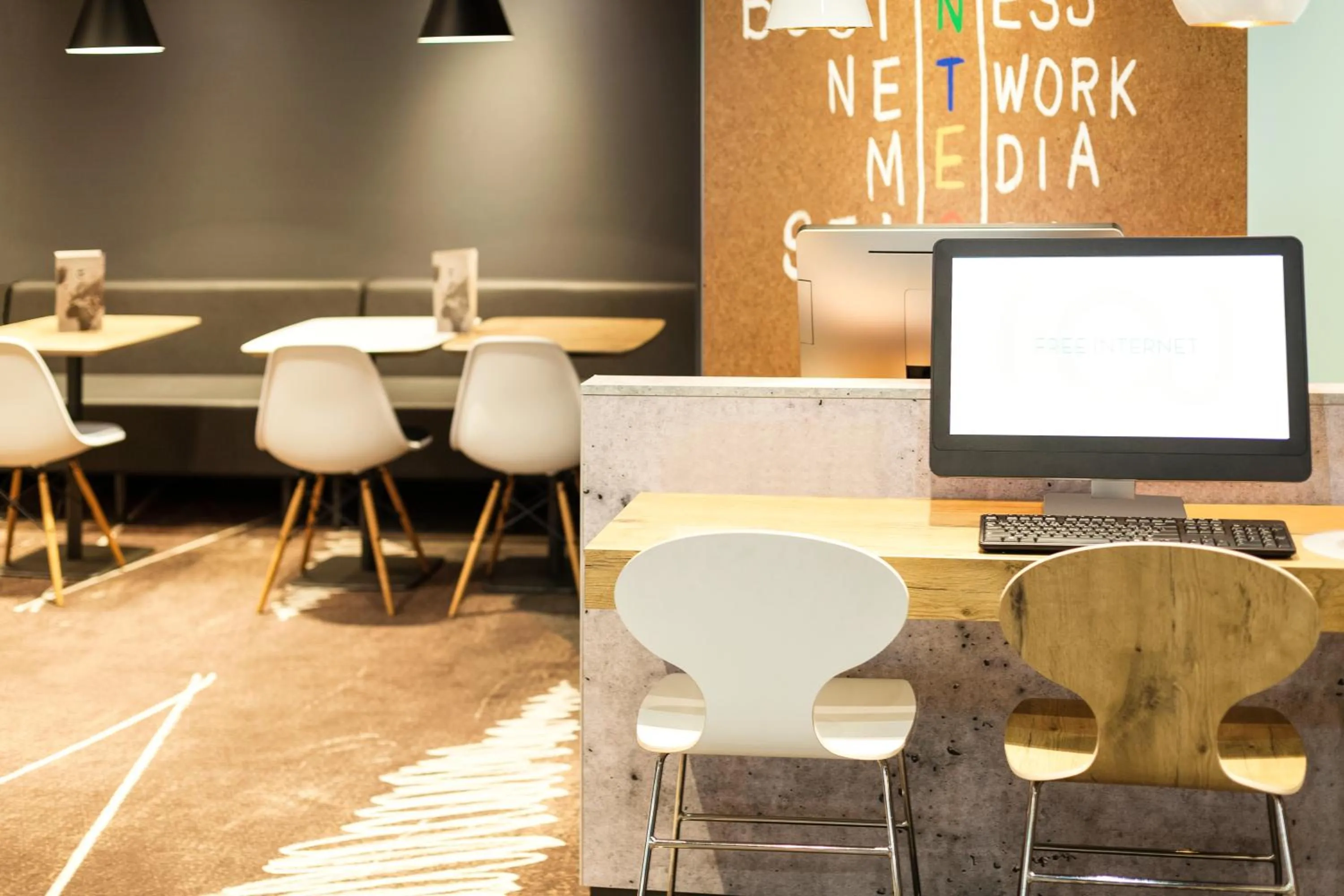 Lobby or reception in ibis Edinburgh Centre Royal Mile – Hunter Square