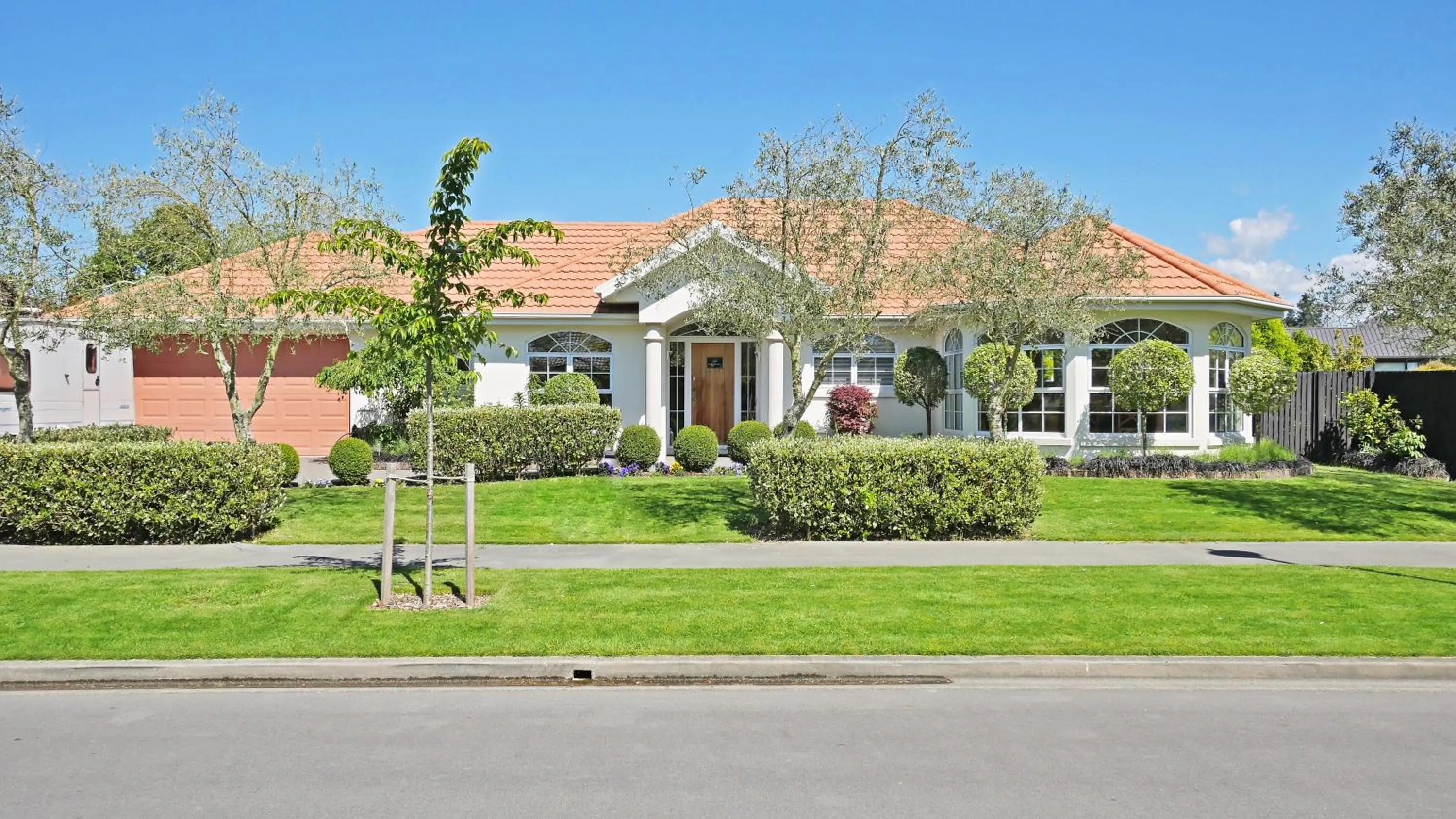 Facade/entrance in Olive House Bed and Breakfast