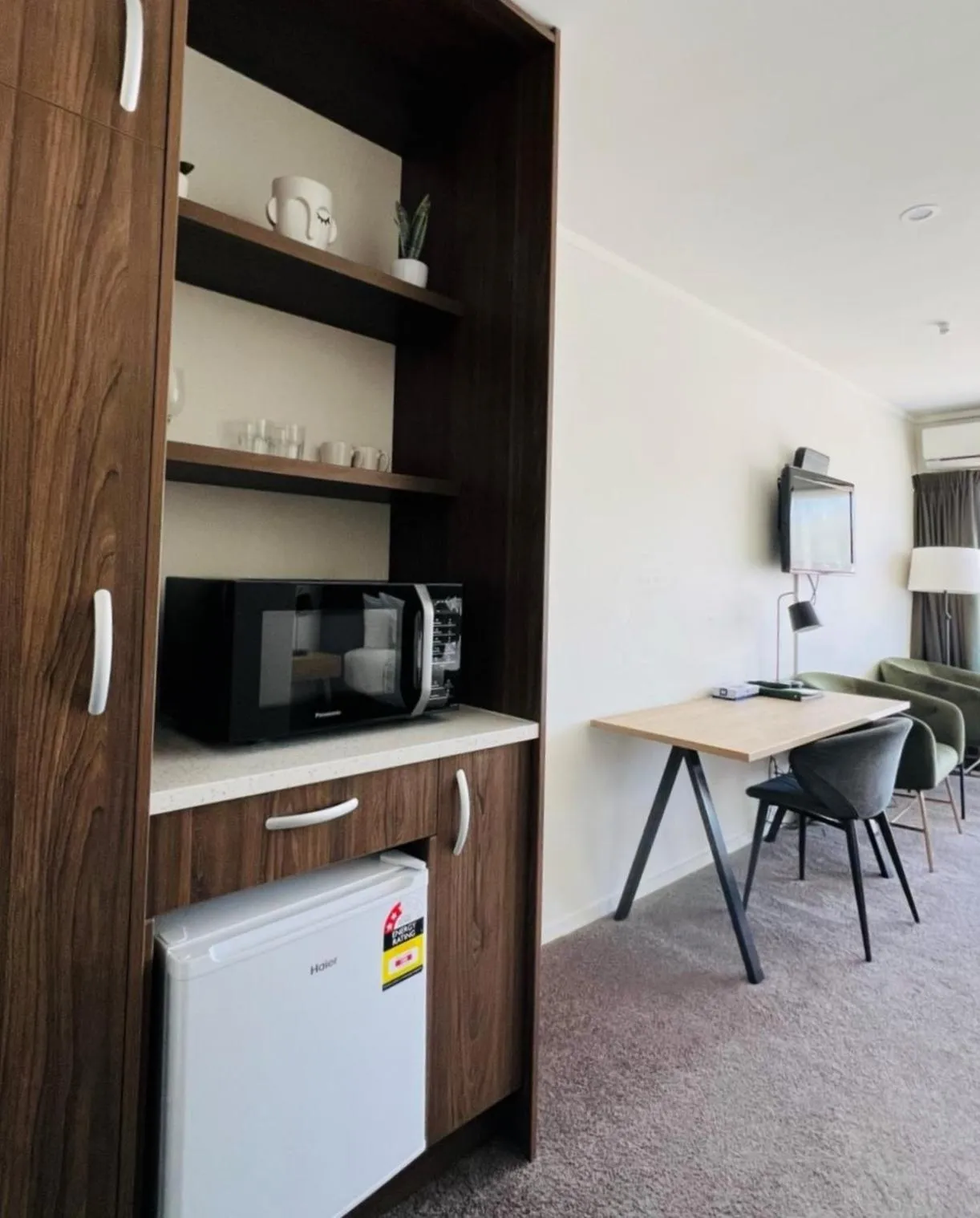 Alpers Lodge & Conference Centre