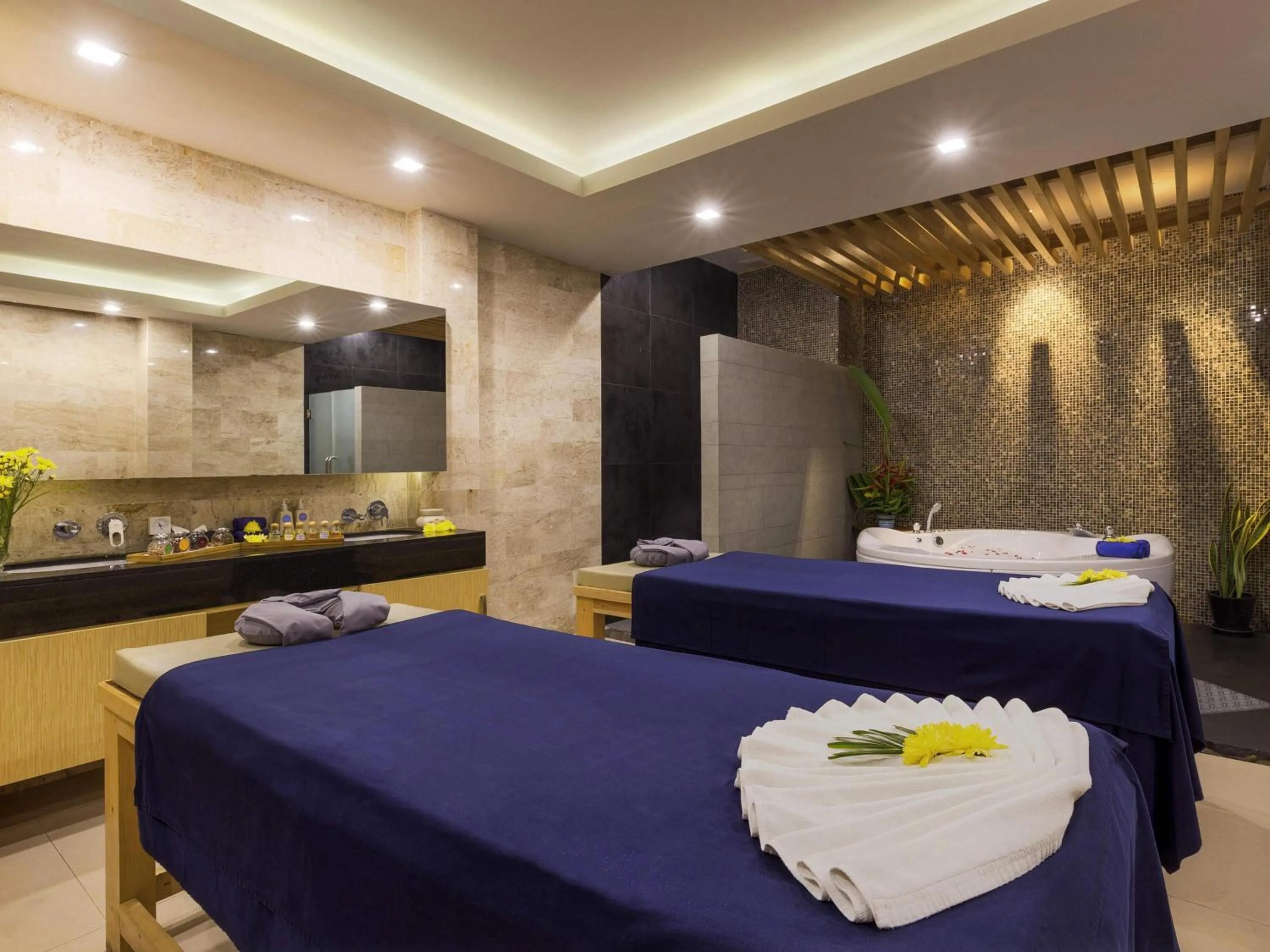 Spa and wellness centre/facilities, Bed in Novotel Phuket Kamala Beach