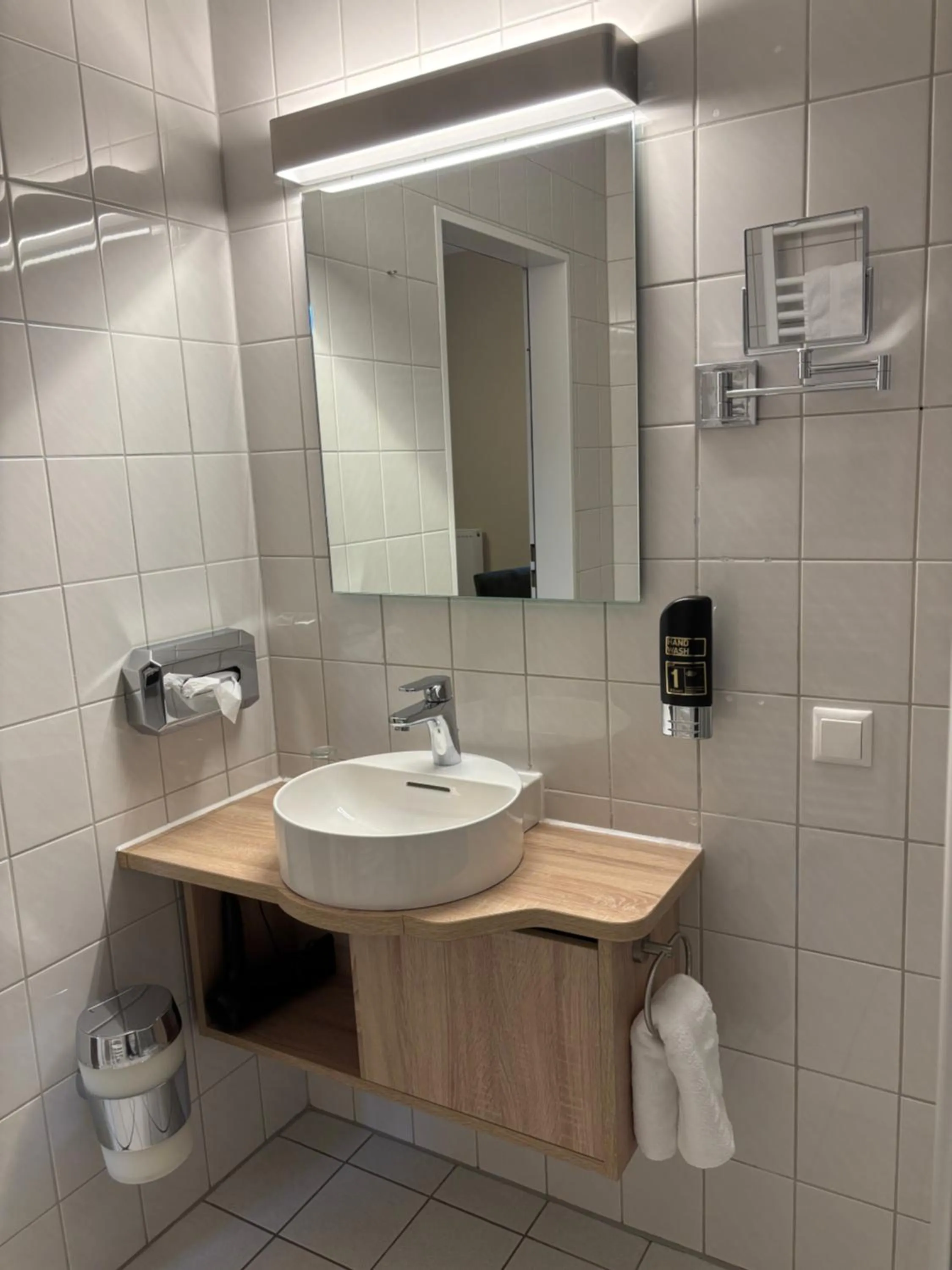 Bathroom in Heitmann`s Gasthof