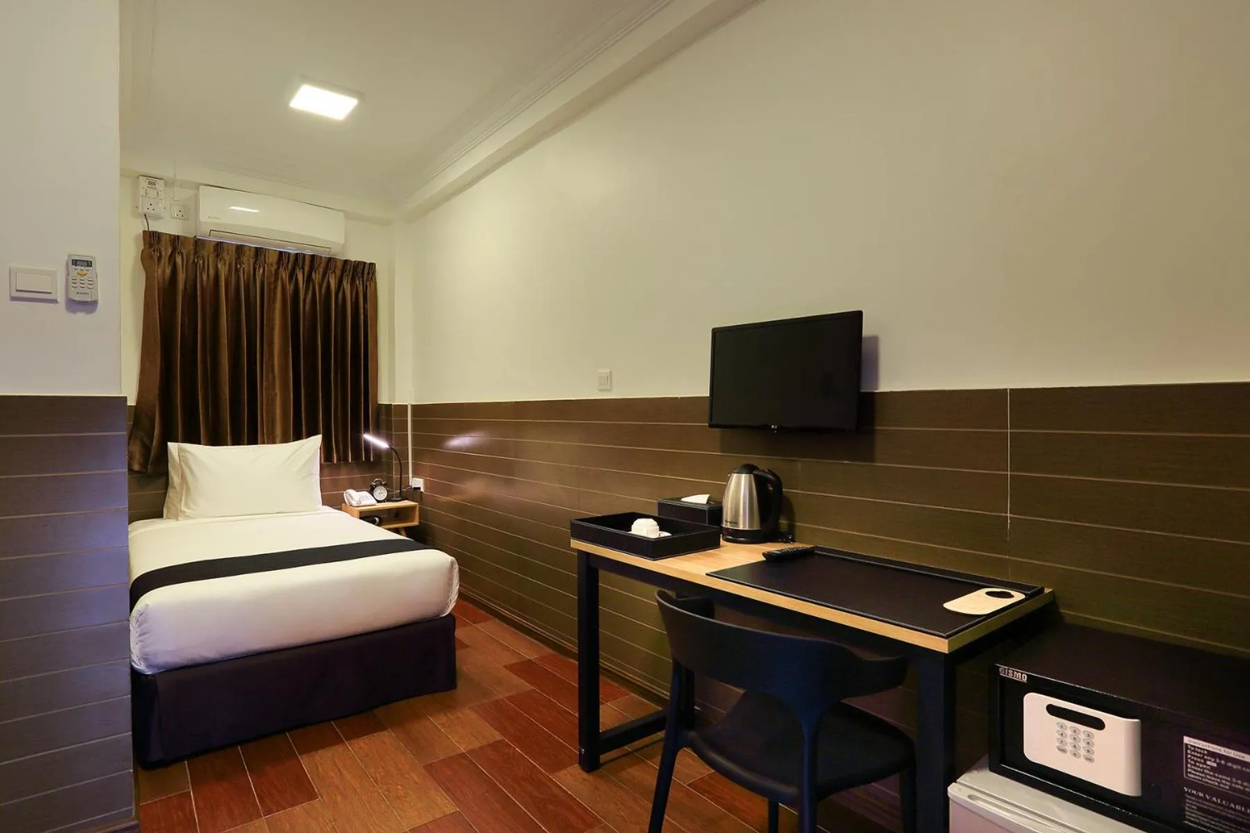 Bed in K.C Residence