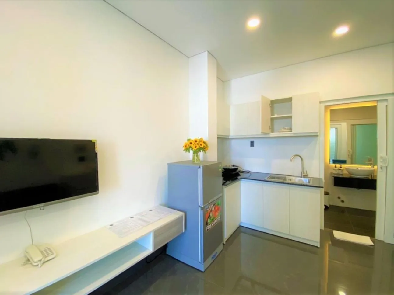 Area and facilities in Olivia Hotel and Apartment