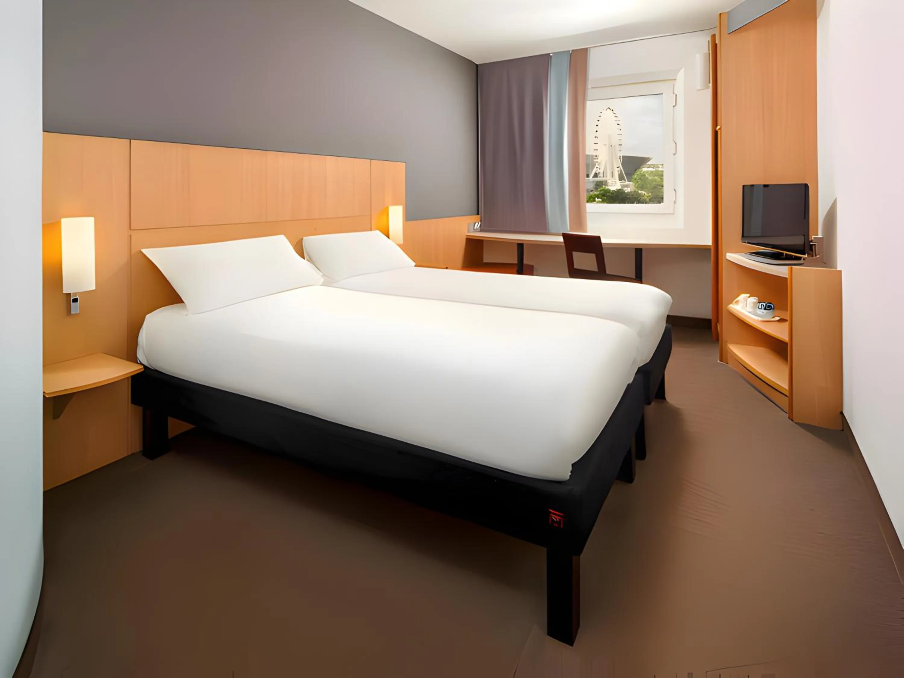 Bedroom, Bed in ibis Liverpool Centre Albert Dock – Liverpool One