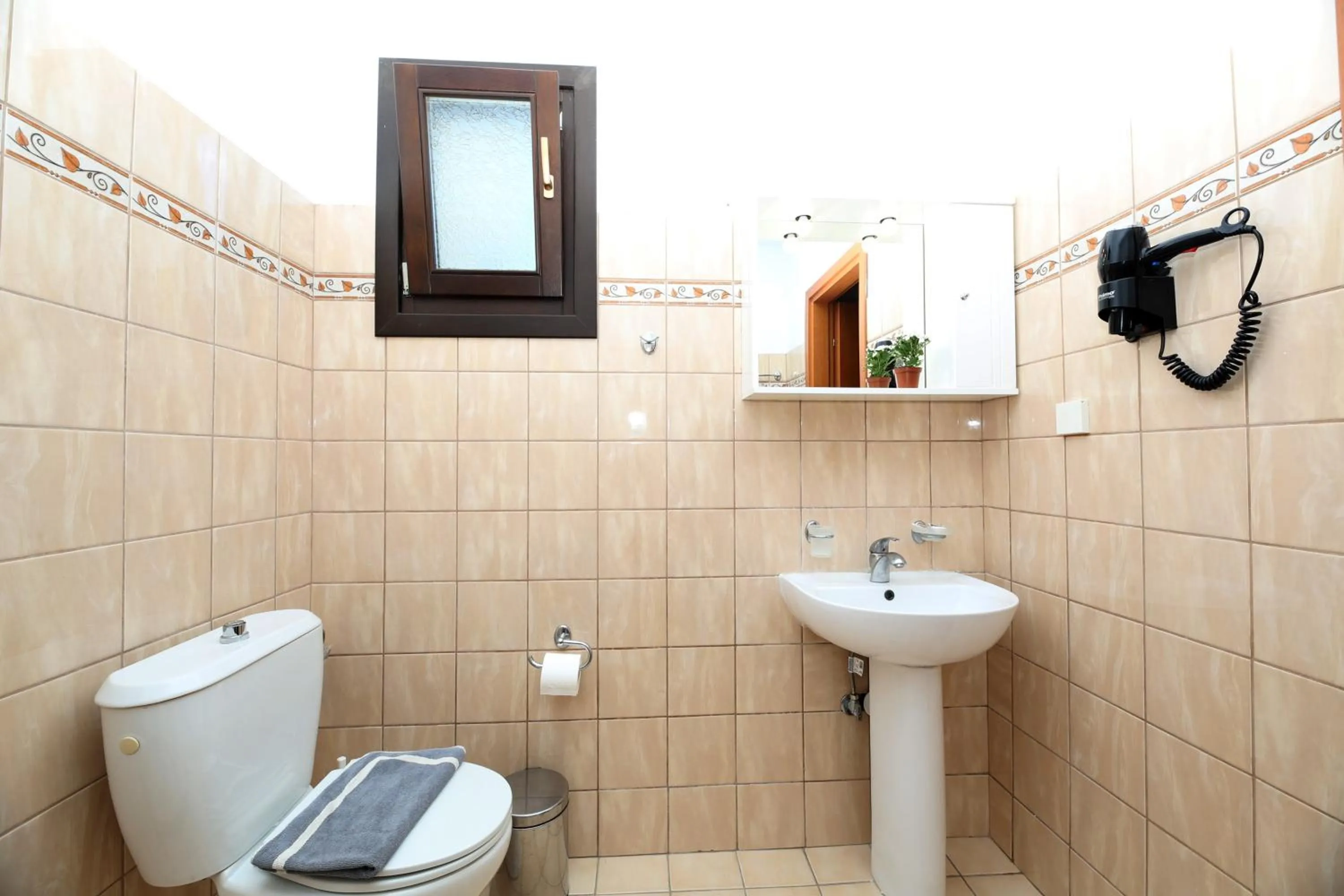 Bathroom in Palirria Hotel & Studios