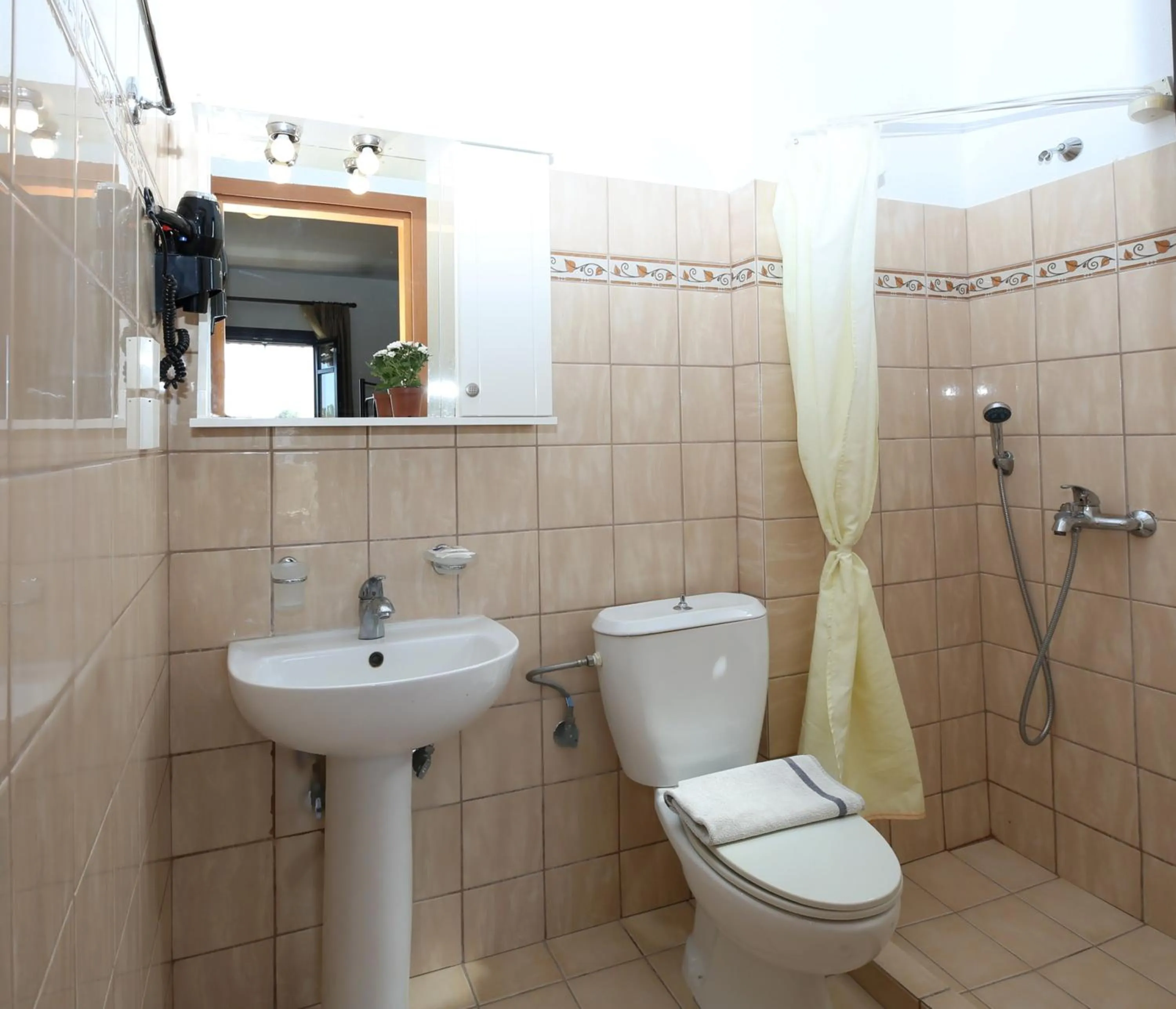 Shower in Palirria Hotel & Studios