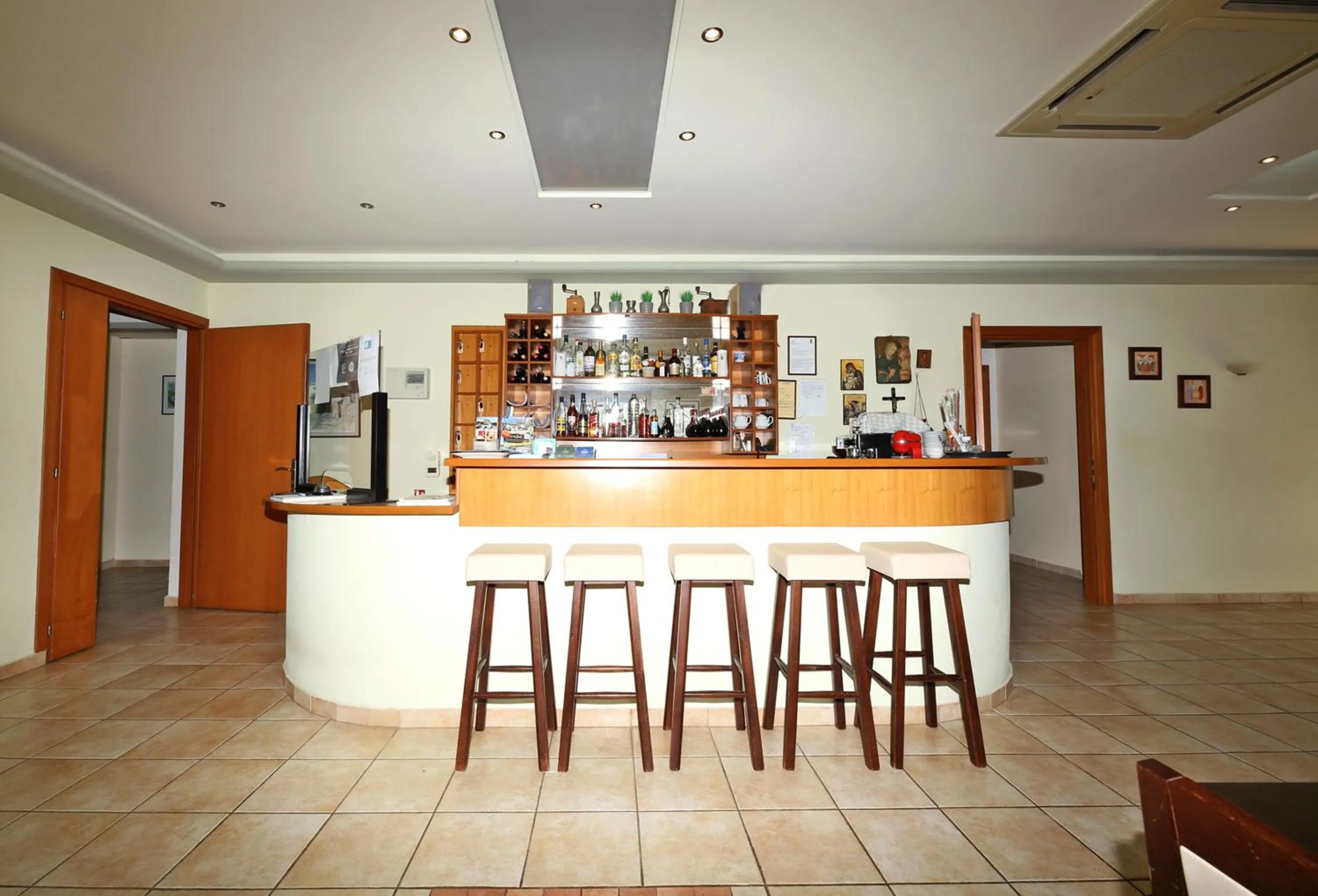 Lounge or bar in Palirria Hotel & Studios