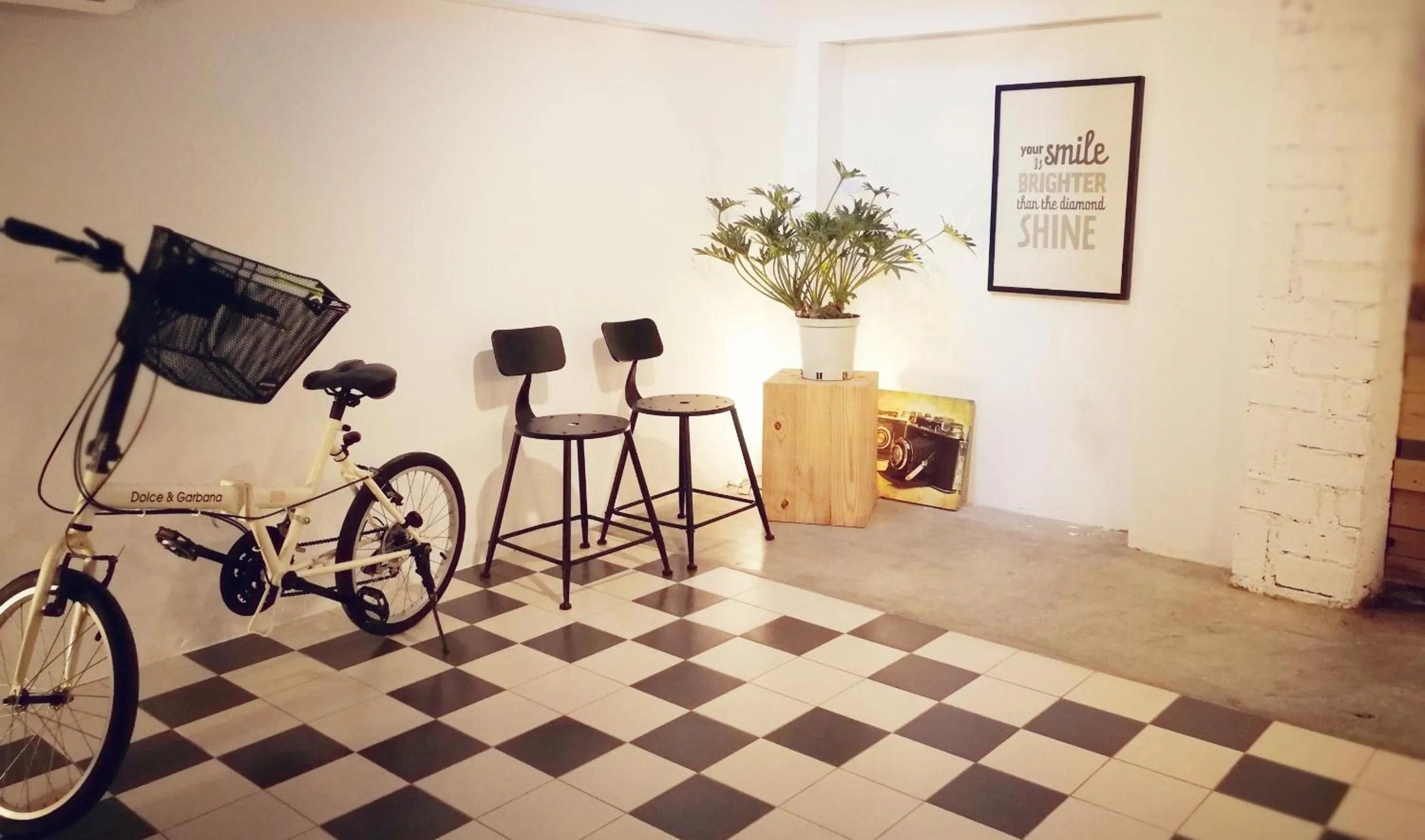 Property building, TV/Entertainment Center in Kokokara B&b