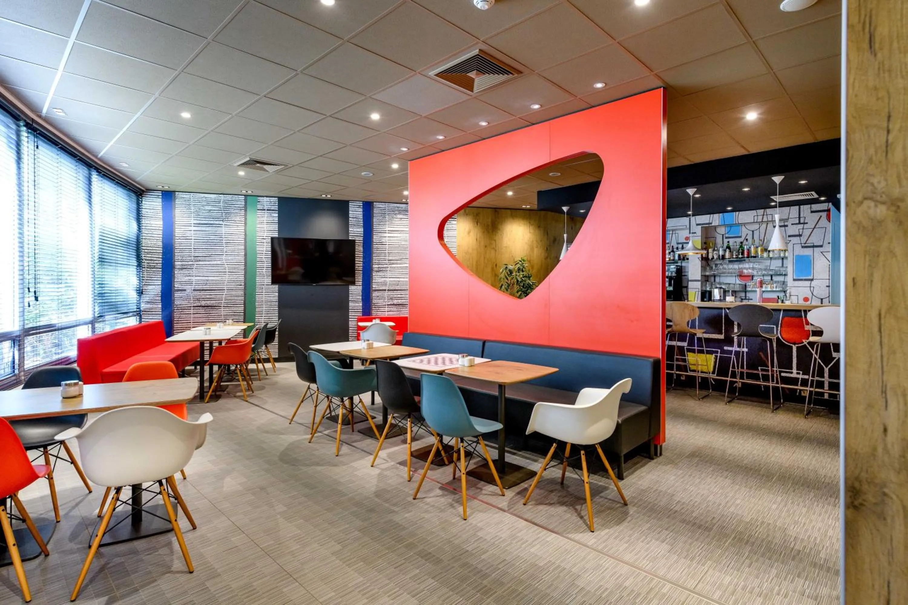 Restaurant/places to eat in ibis Mainz City