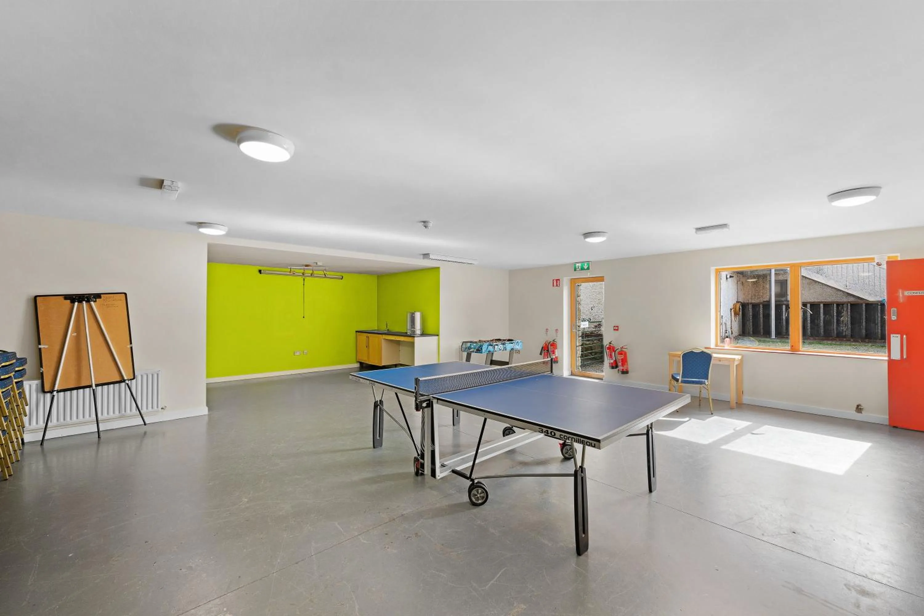 Meeting/conference room in Knockree Hostel