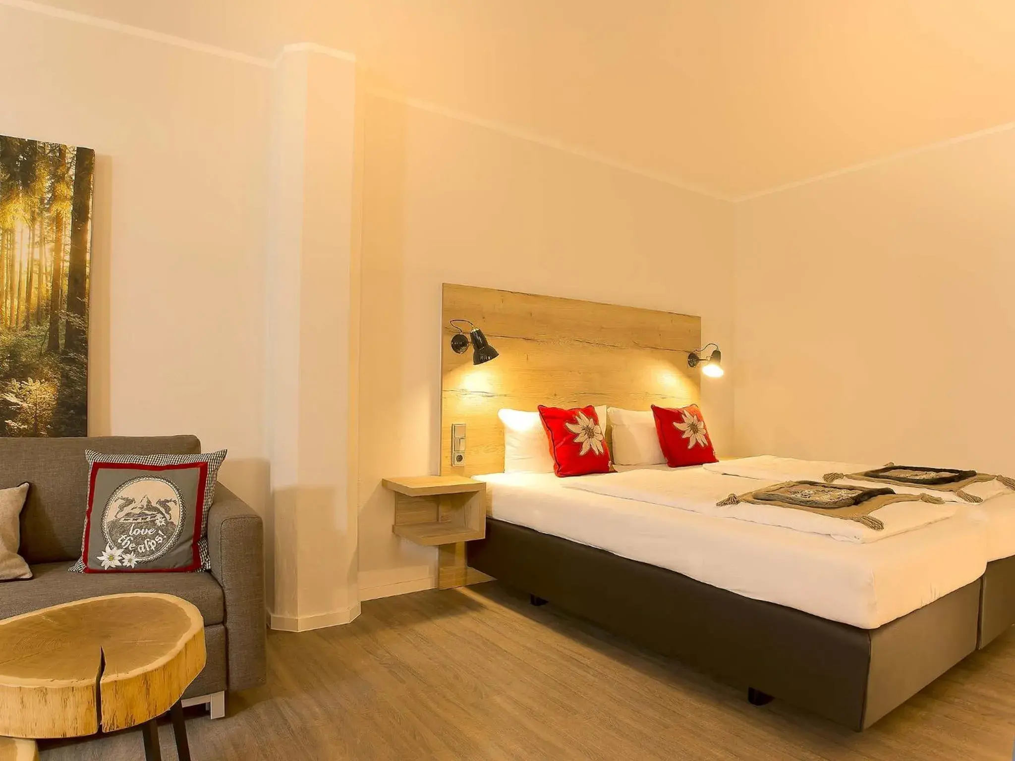 Superior Double Room in Elements Hotel Christlessee Superior Double Room in Elements Hotel Christlessee