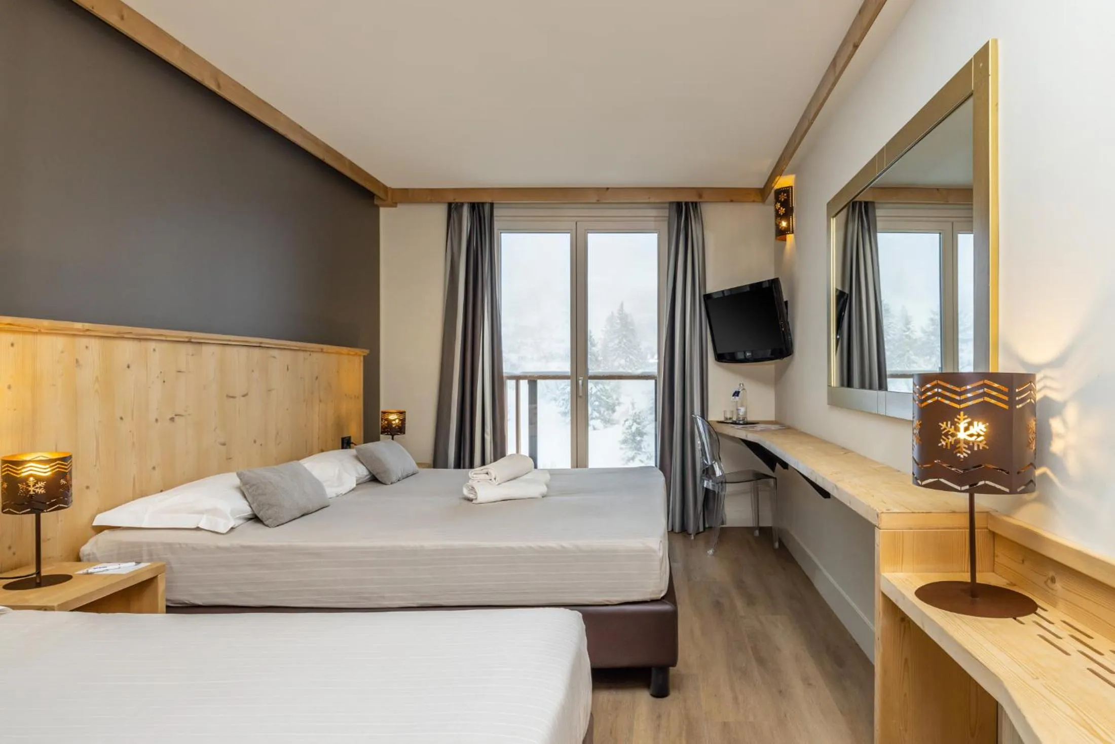 Bedroom, Bed in Hotel Piandineve