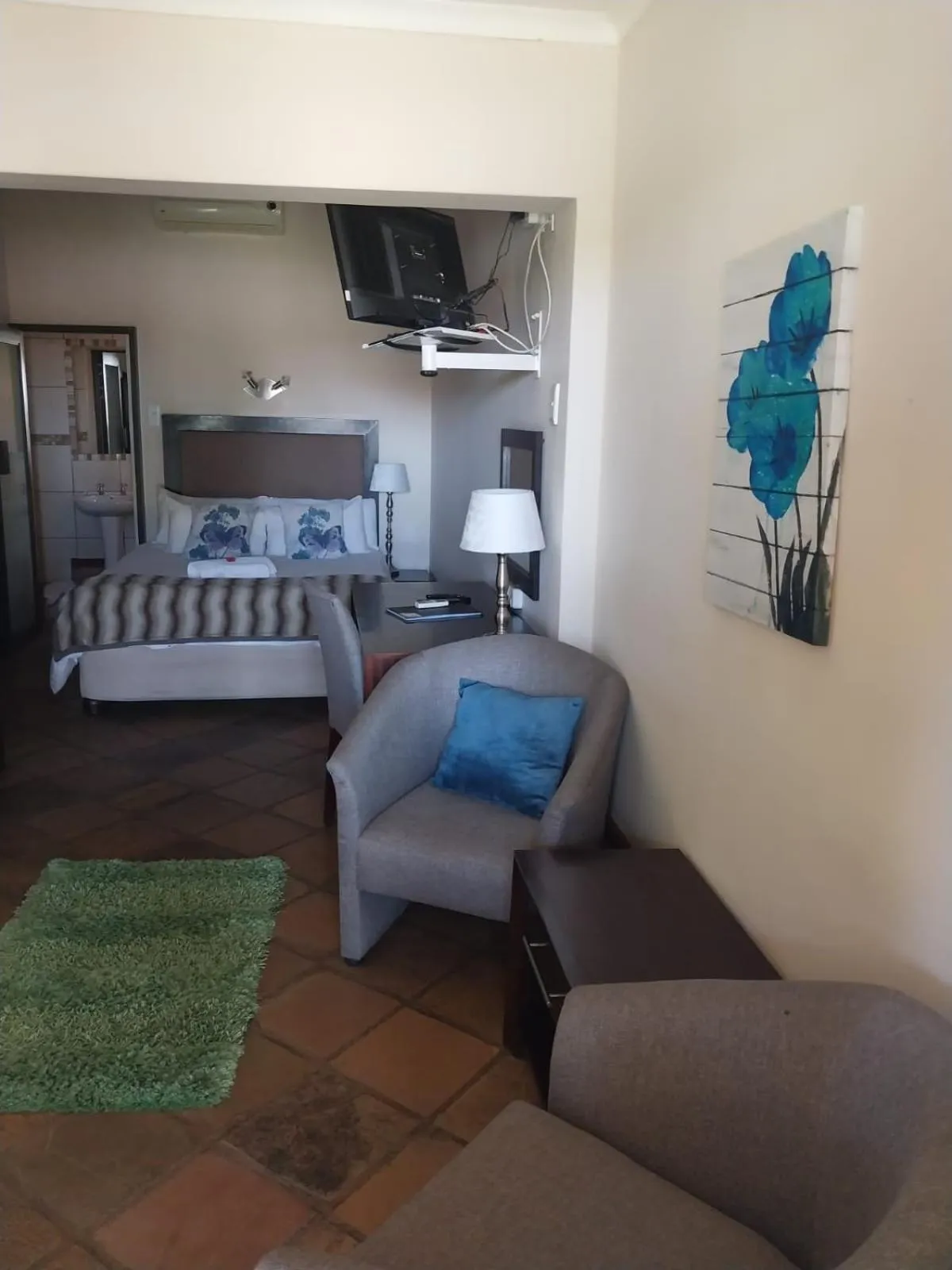 Bed in Sunriver Kalahari Lodge Riverside stay in Upington