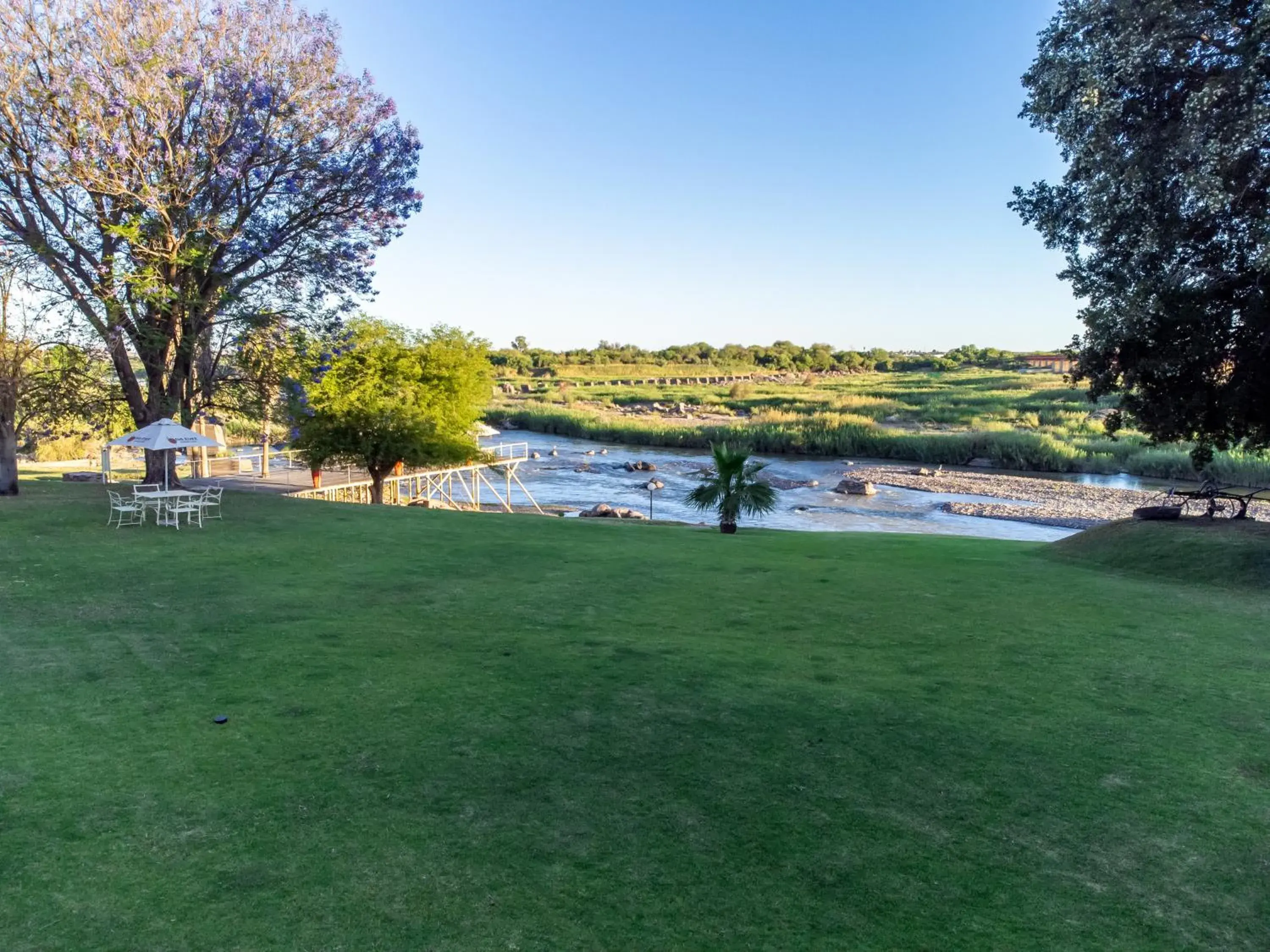 Luxury Cottage in Sunriver Kalahari Lodge Riverside stay in Upington Luxury Cottage in Sunriver Kalahari Lodge Riverside stay in Upington