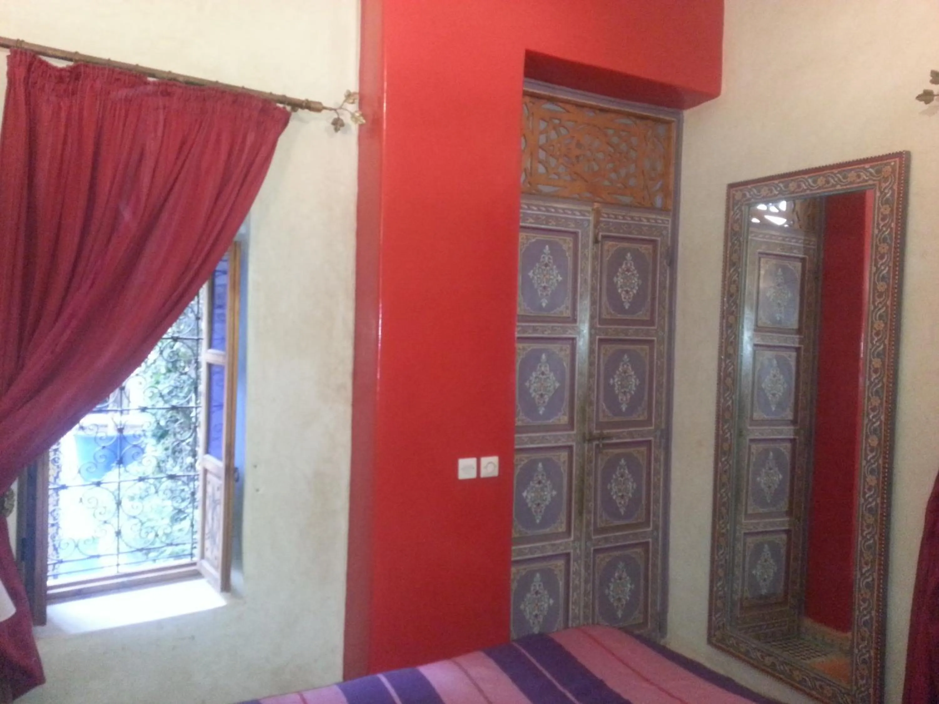 Photo of the whole room in Riad Puchka