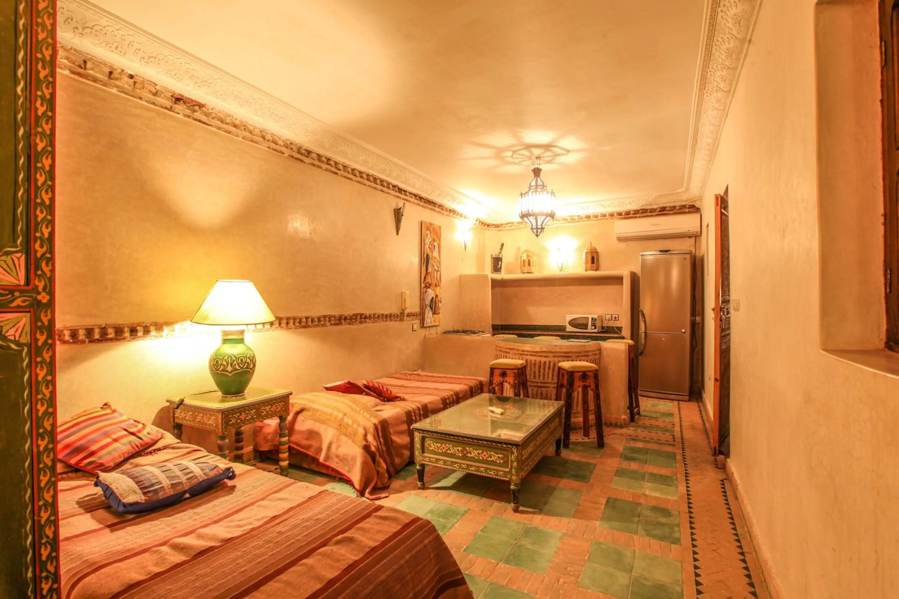 Family, Bed in Riad Puchka