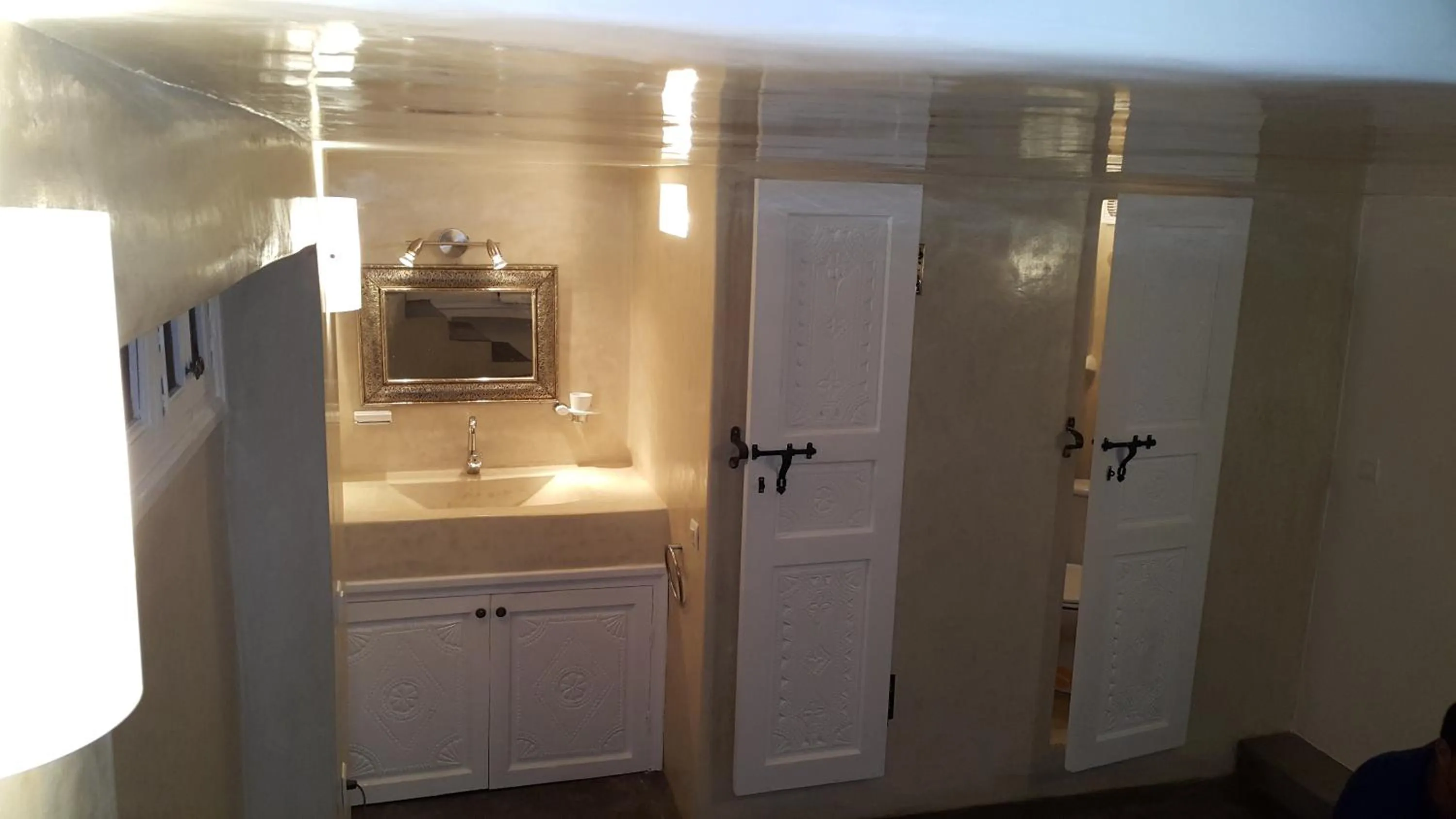 Decorative detail in Riad Puchka