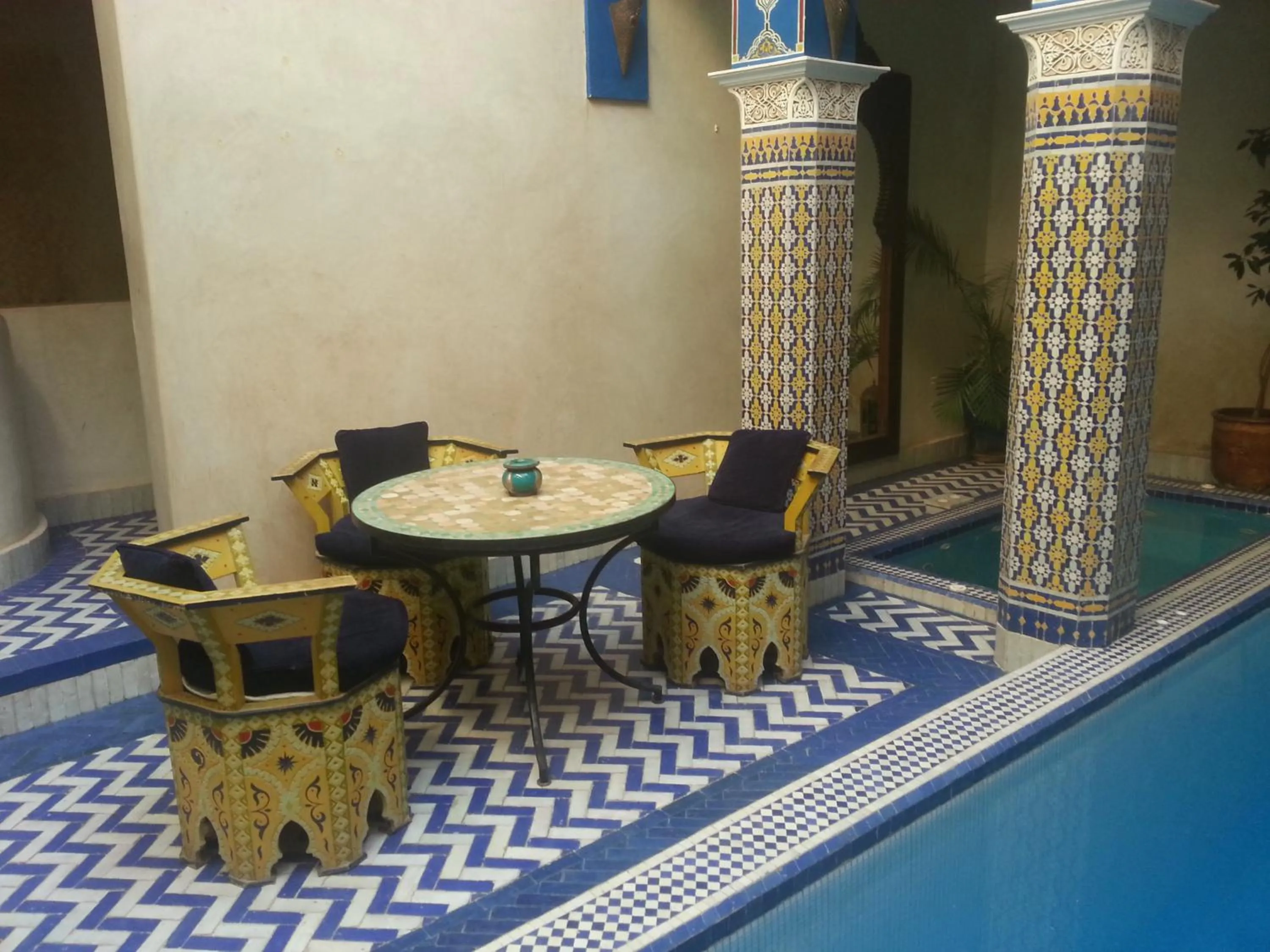 Swimming pool in Riad Puchka