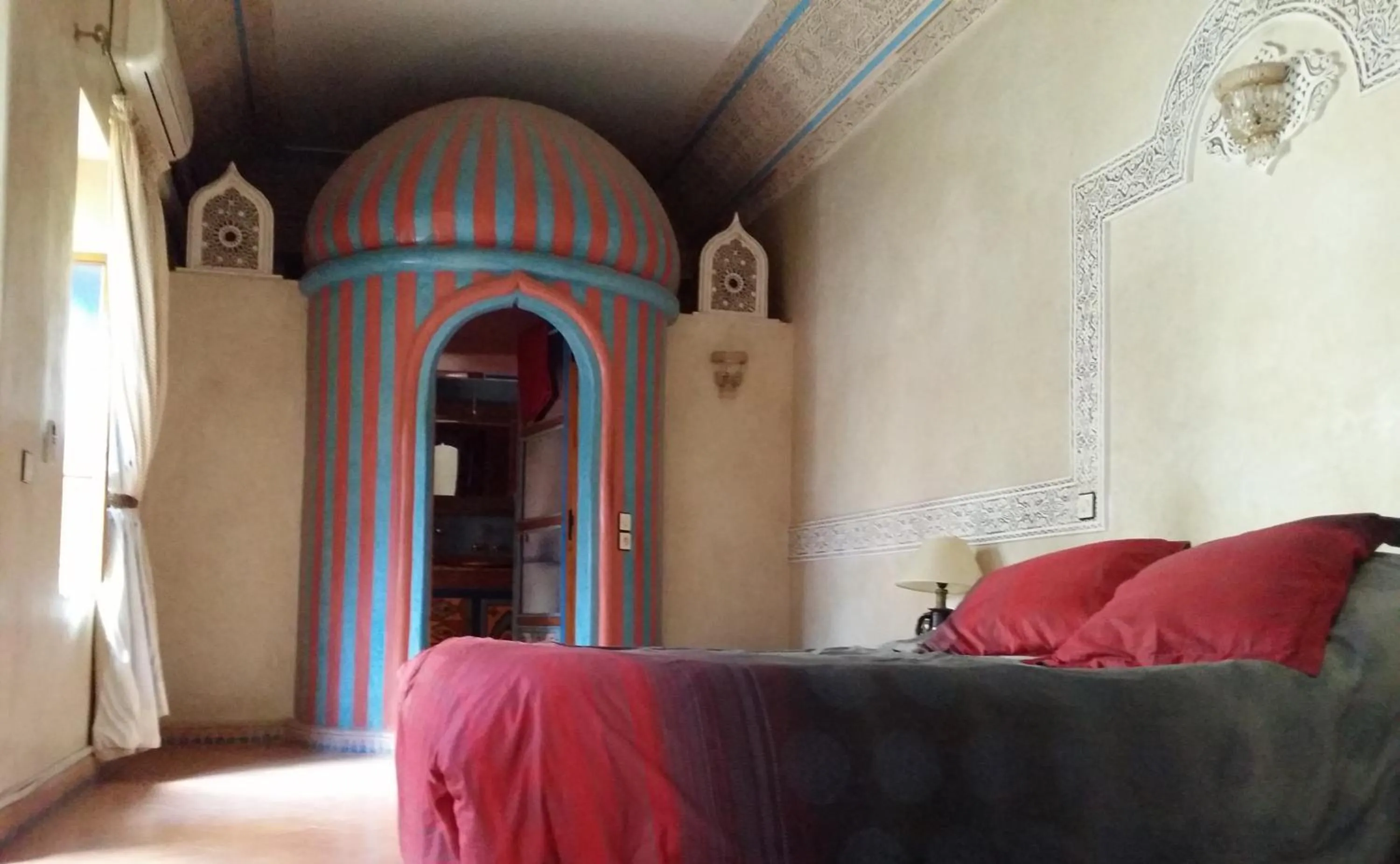 Decorative detail, Bed in Riad Puchka