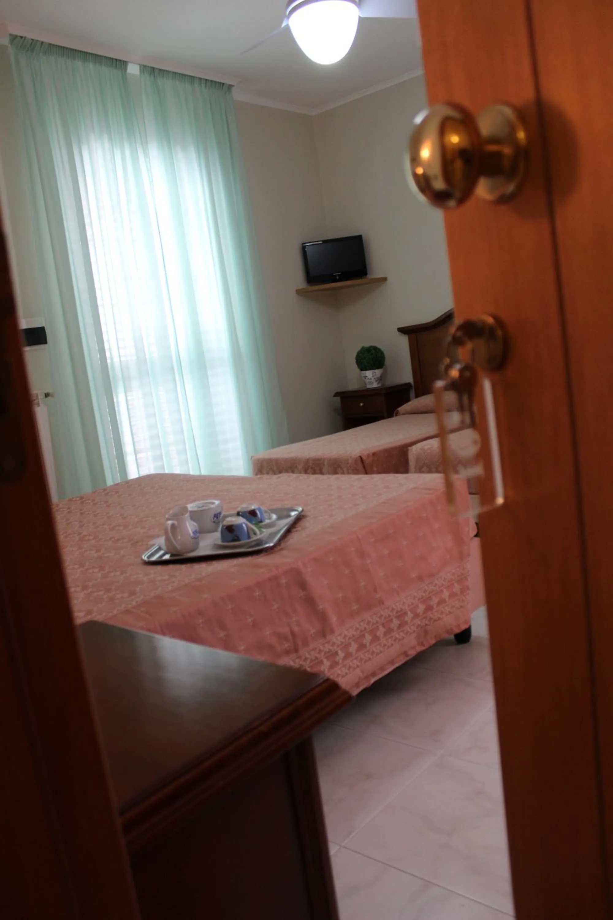 Bed in Albergo Villa Bianca