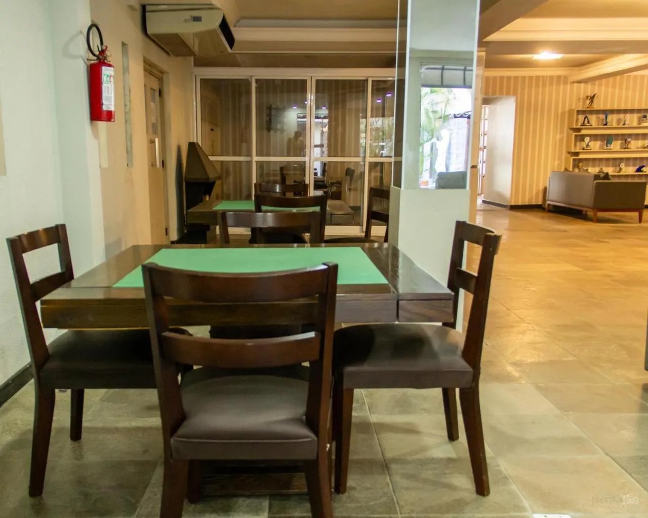 Living room in De Rose Palace Hotel