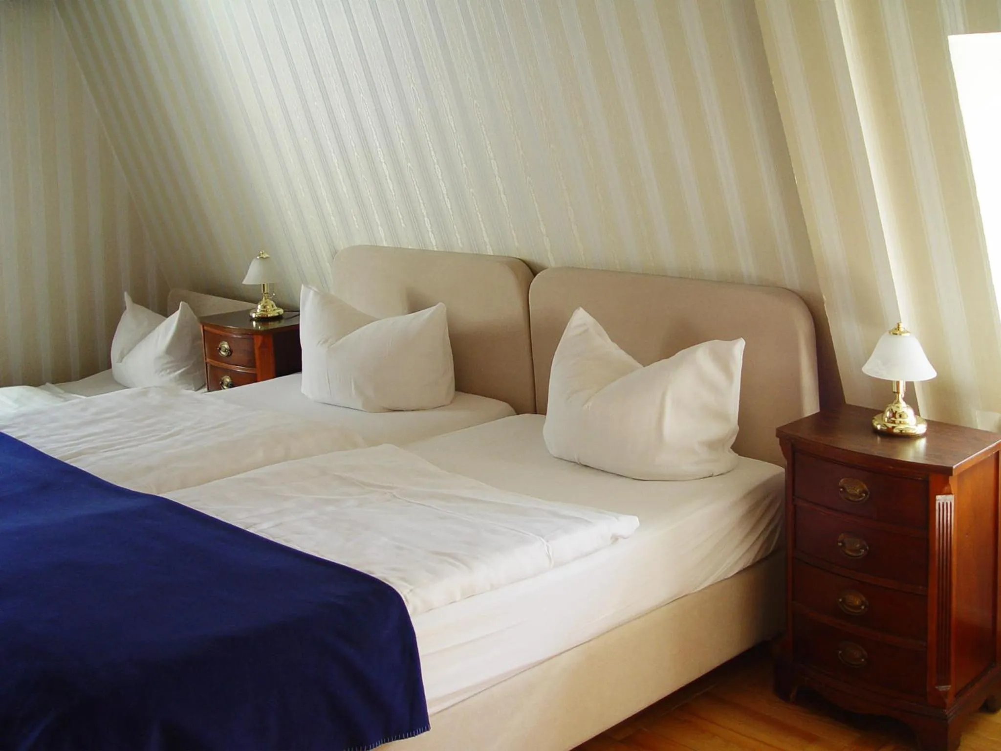 Photo of the whole room, Bed in Hotel Altes Hafenhaus