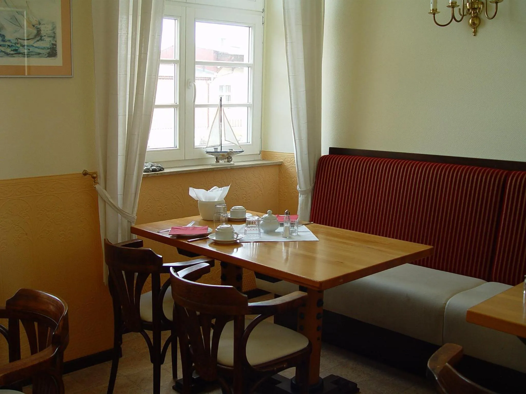 Restaurant/places to eat in Hotel Altes Hafenhaus