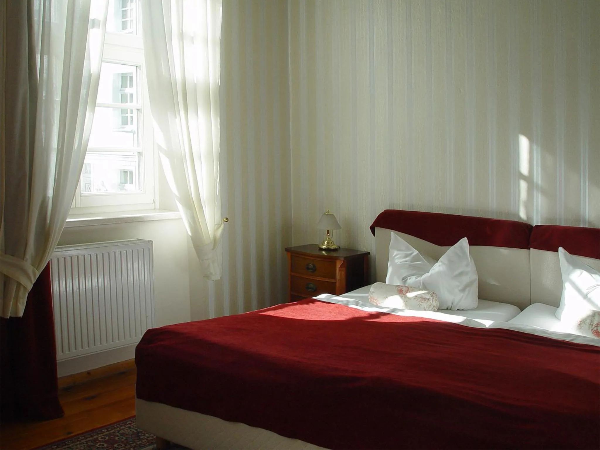 Photo of the whole room, Bed in Hotel Altes Hafenhaus